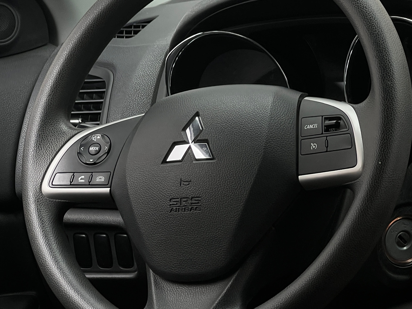 Thumbnail: 2020 Mitsubishi Outlander Sport - 5