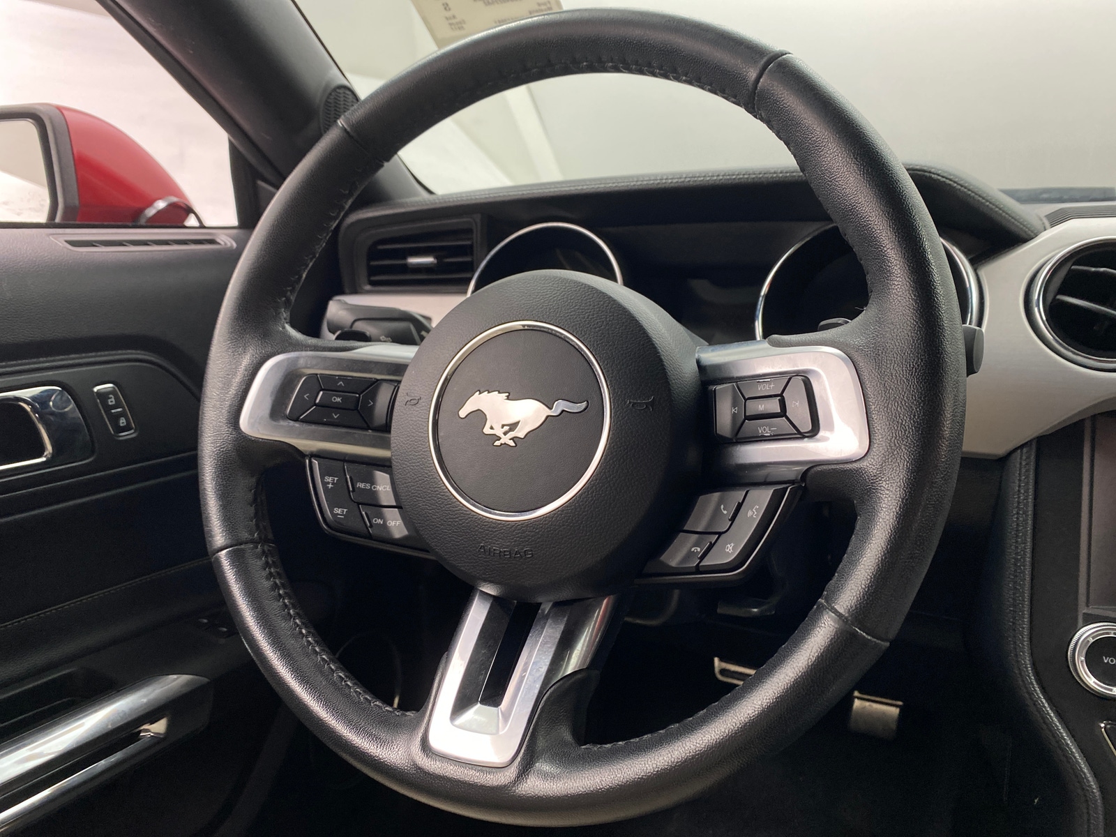 Thumbnail: 2017 Ford Mustang - 4