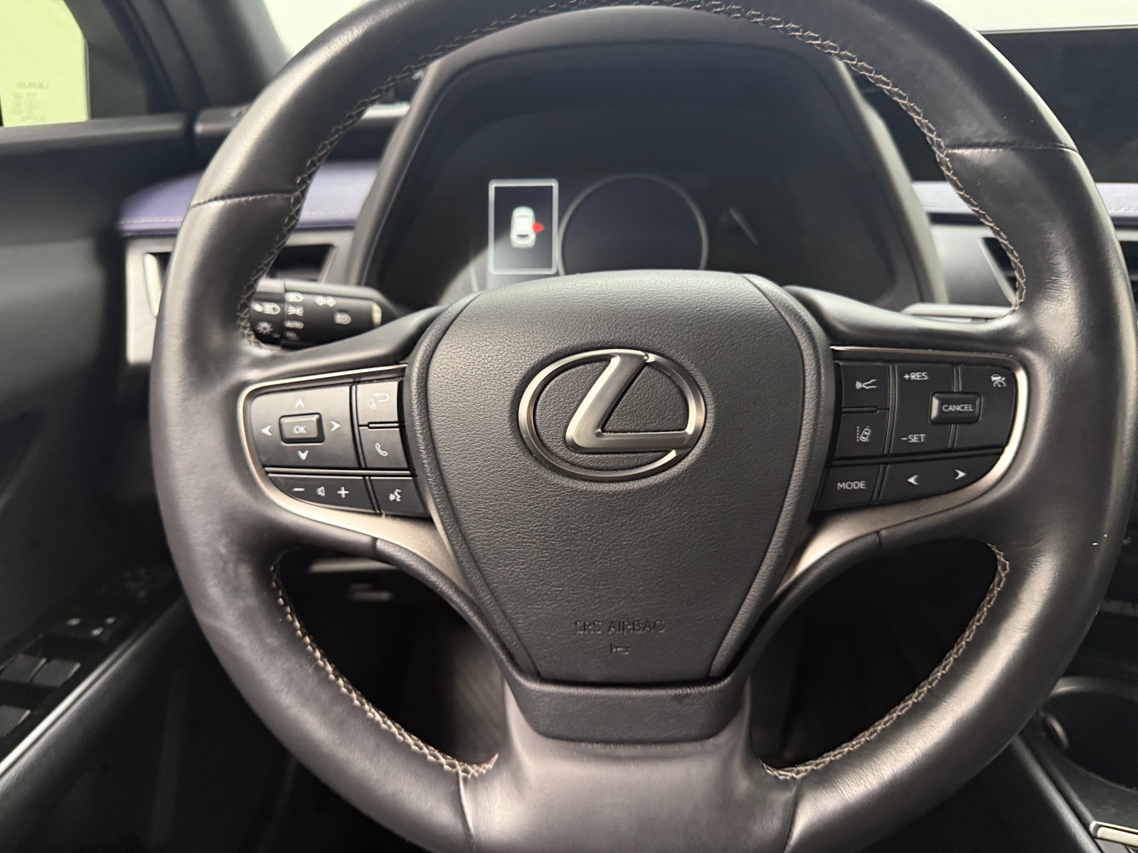 Thumbnail: 2021 Lexus UX - 4