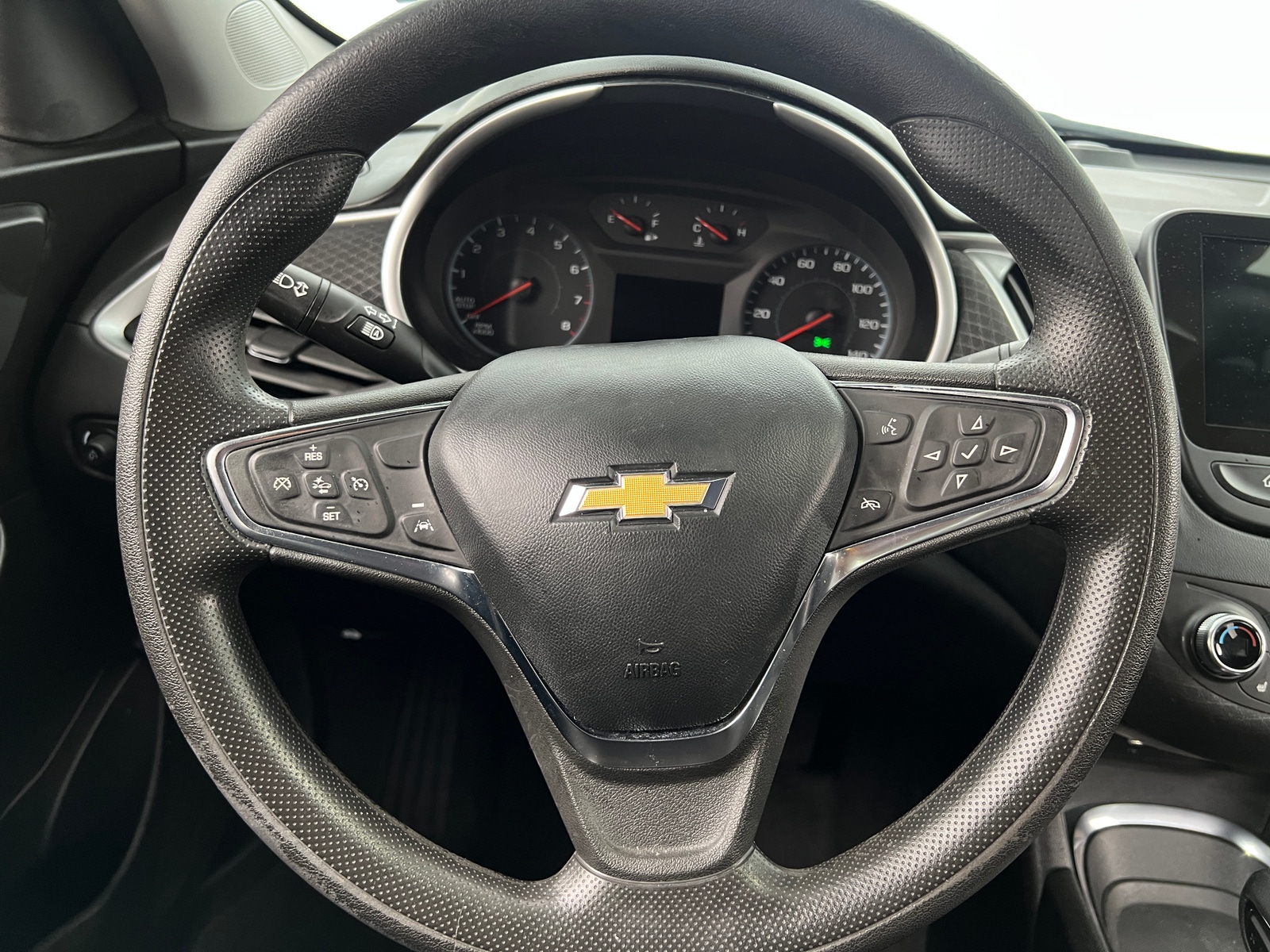 Thumbnail: 2023 Chevrolet Malibu - 5