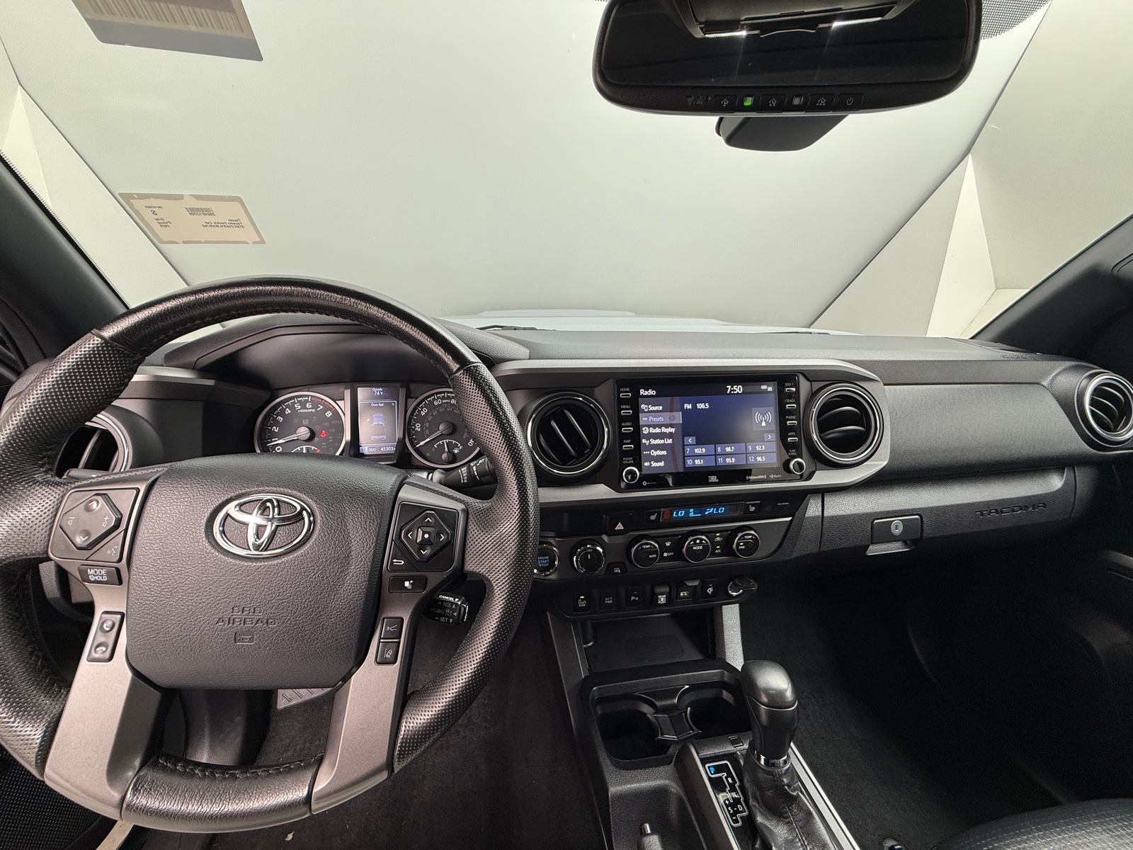 Thumbnail: 2020 Toyota Tacoma - 3
