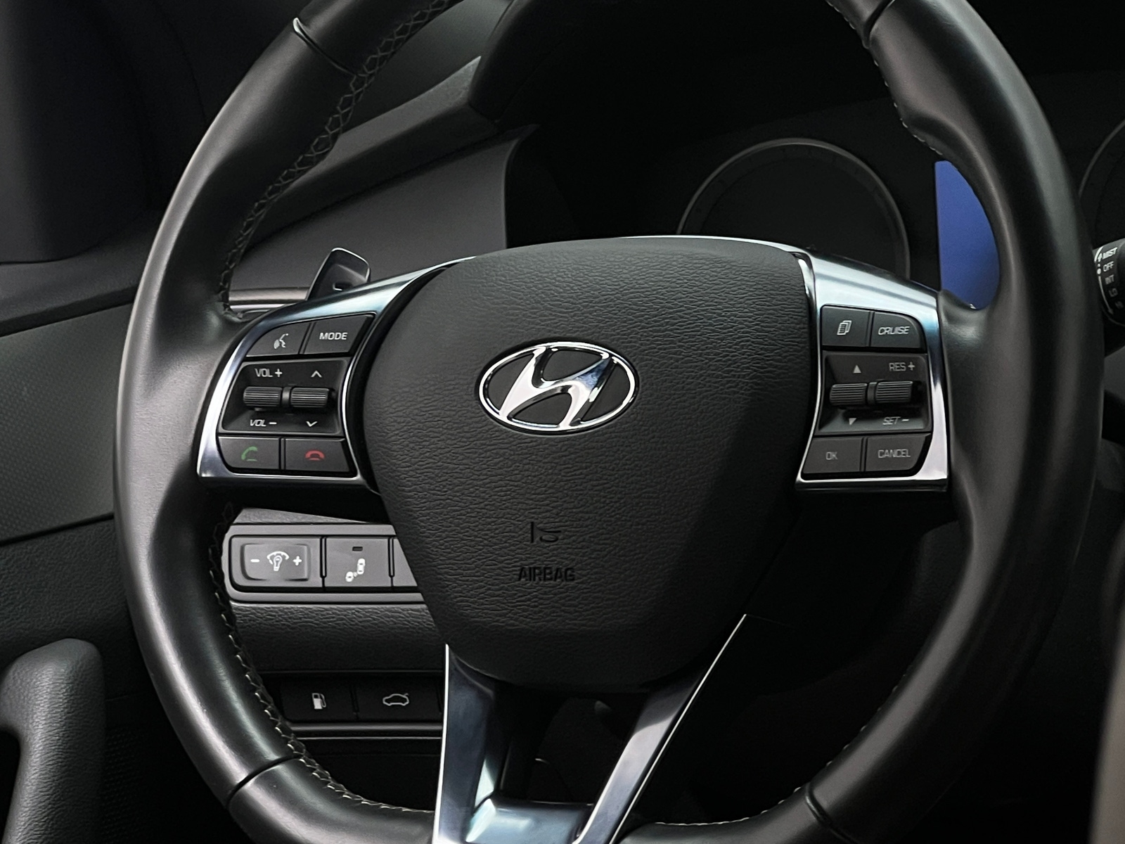 Thumbnail: 2015 Hyundai Sonata - 4