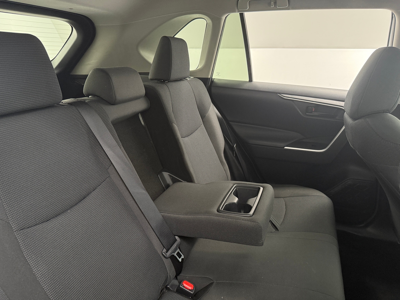 Thumbnail: 2019 Toyota RAV4 - 6