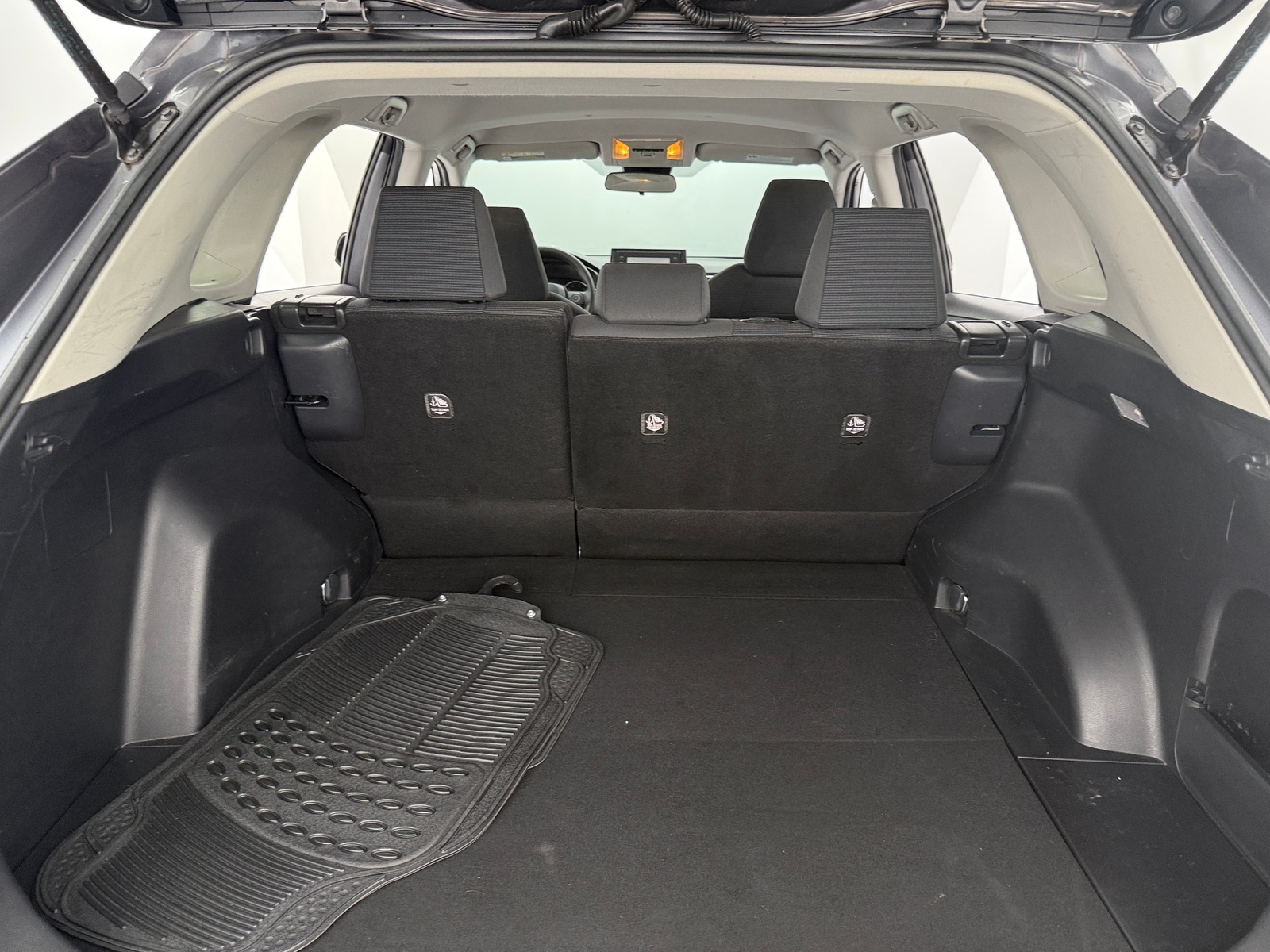 Thumbnail: 2019 Toyota RAV4 - 7