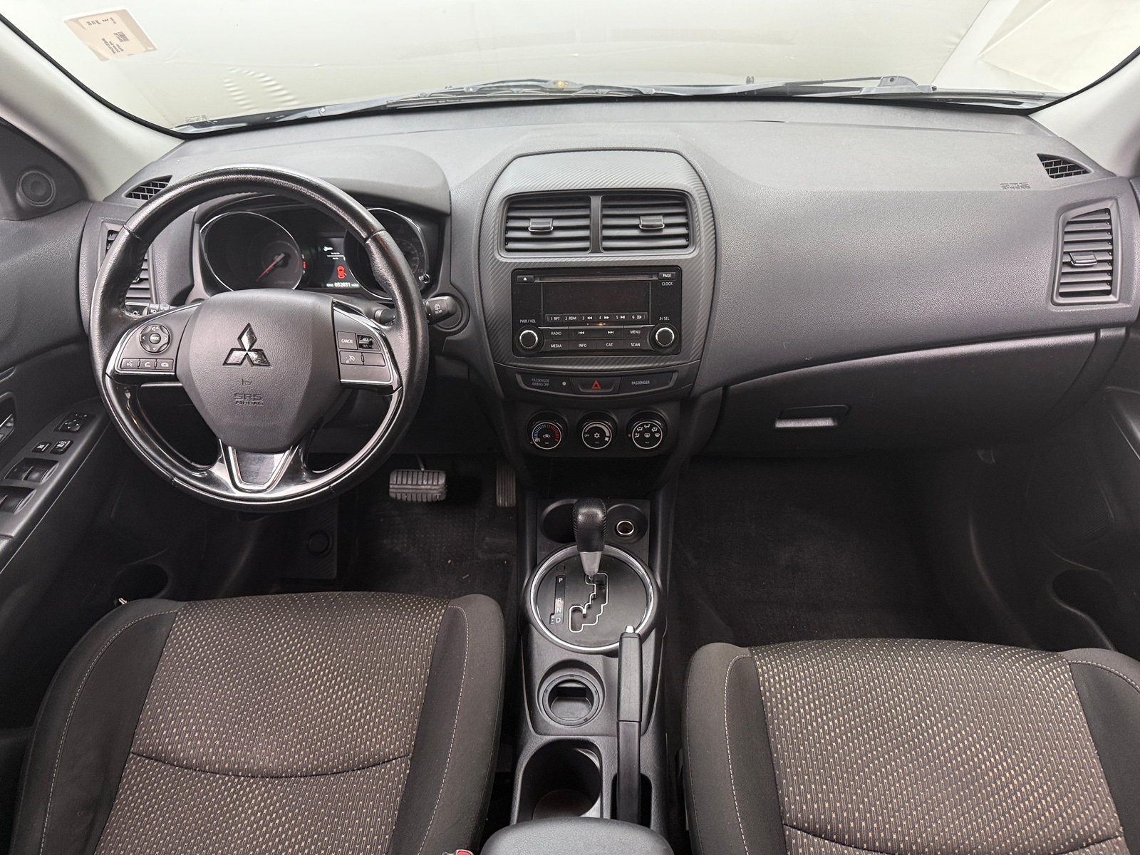 Thumbnail: 2016 Mitsubishi Outlander Sport - 3
