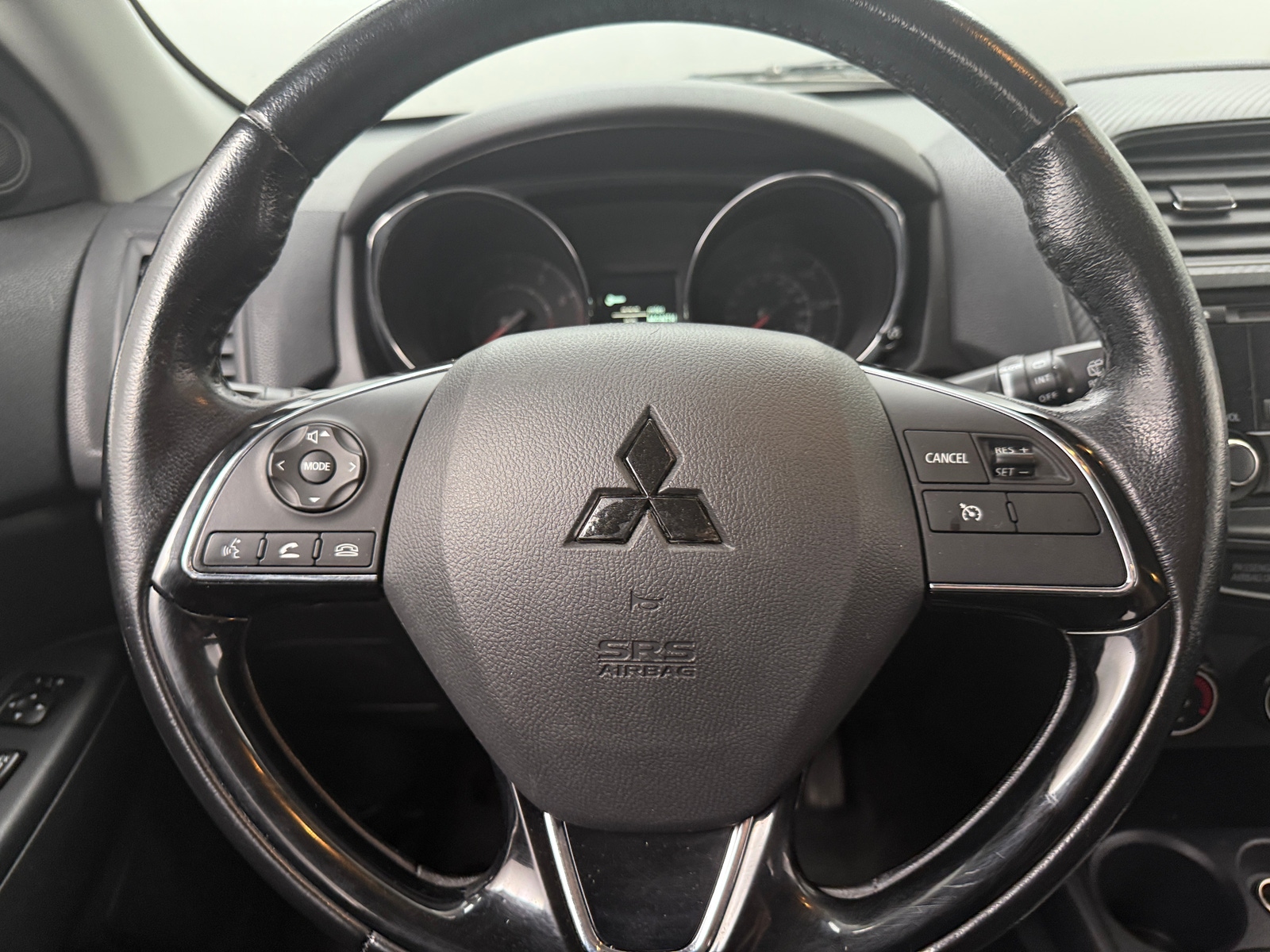 Thumbnail: 2016 Mitsubishi Outlander Sport - 5