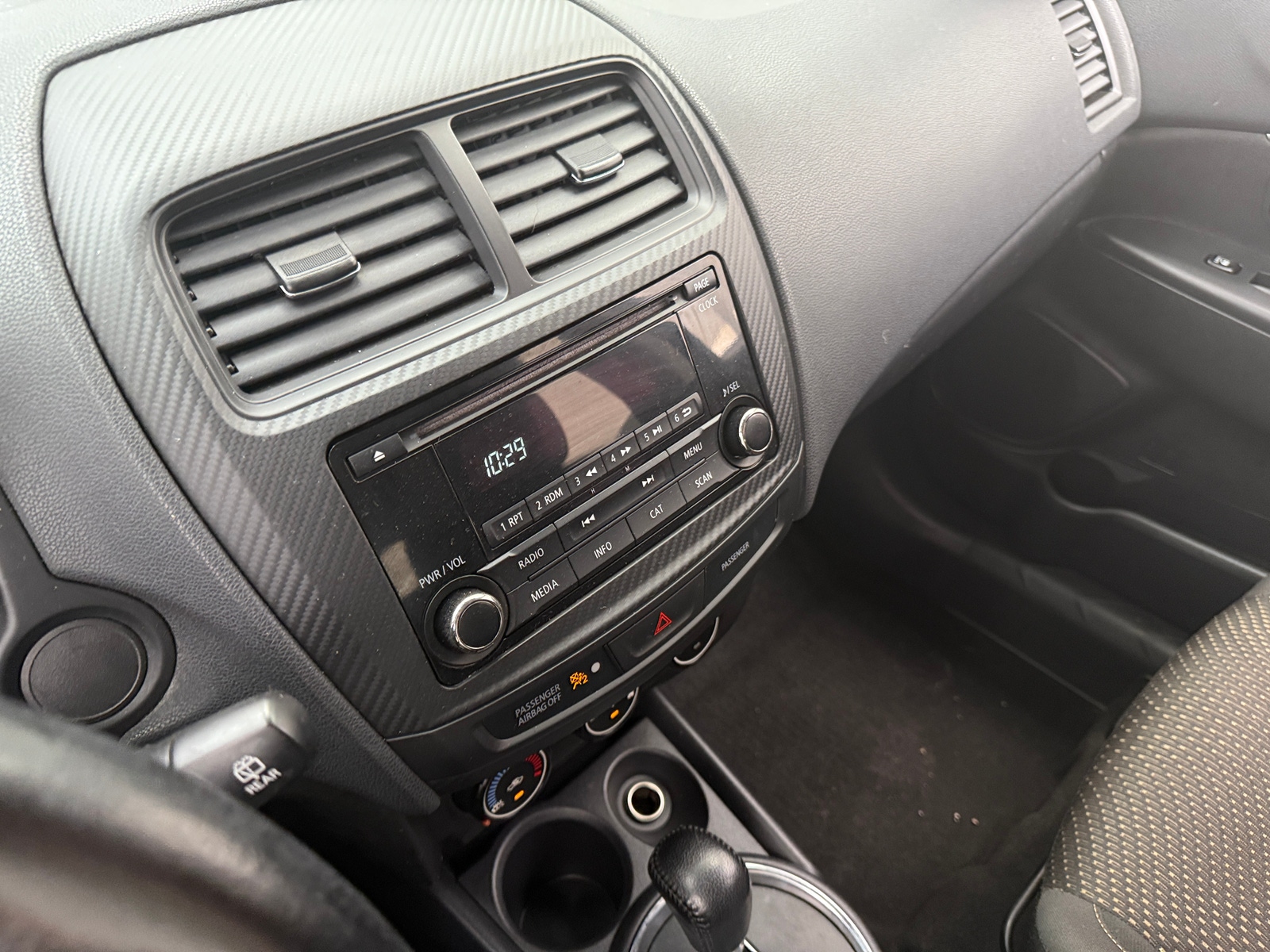 Thumbnail: 2016 Mitsubishi Outlander Sport - 4