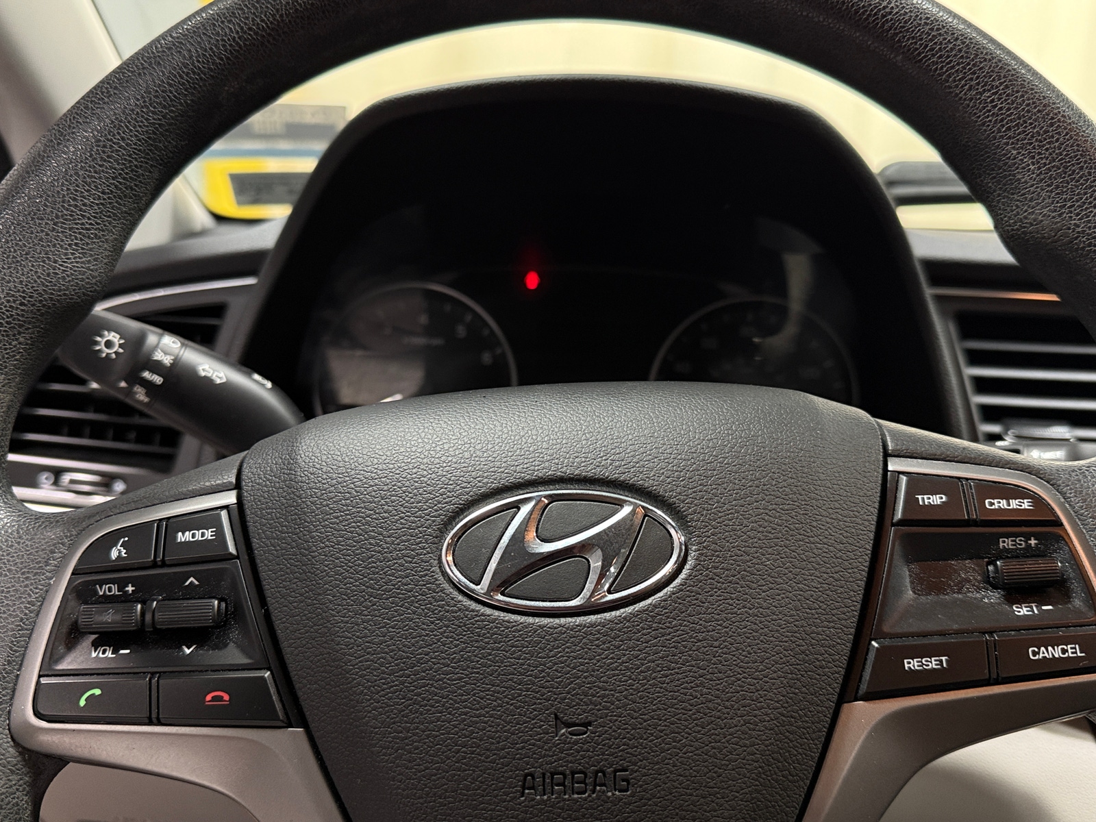 Thumbnail: 2017 Hyundai Elantra - 5