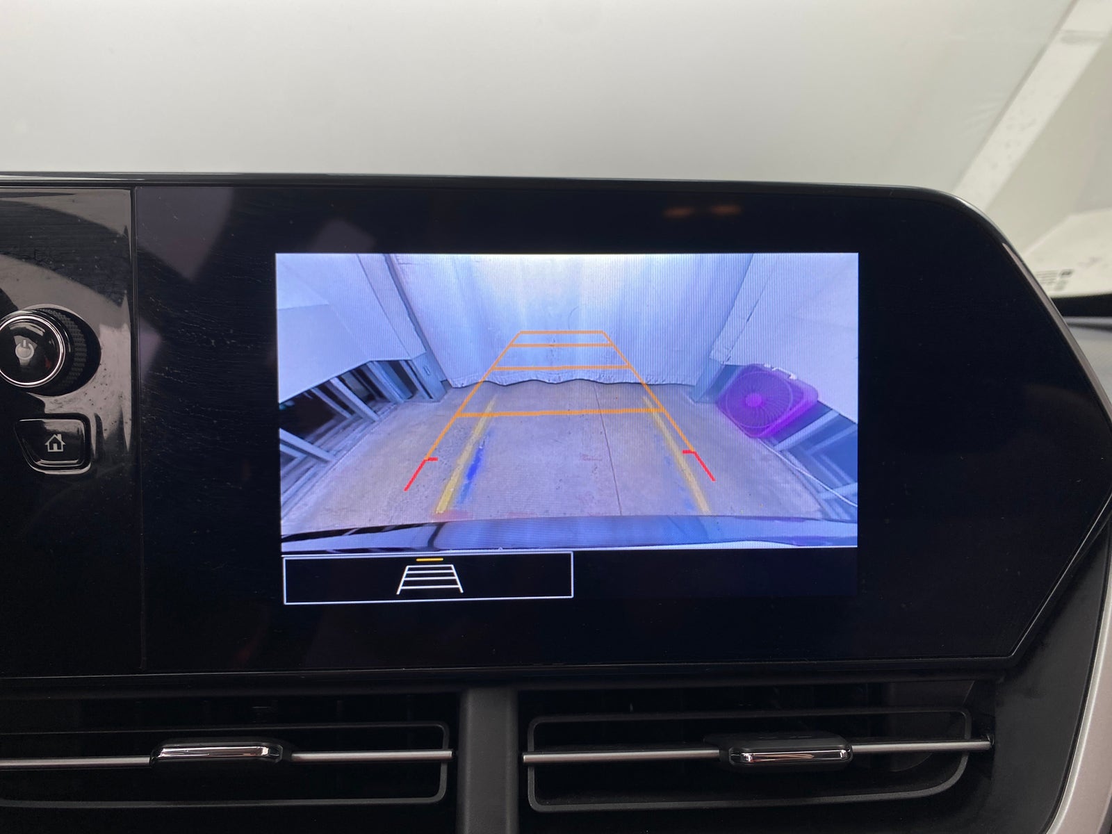 Thumbnail: 2025 Chevrolet Trax - 4