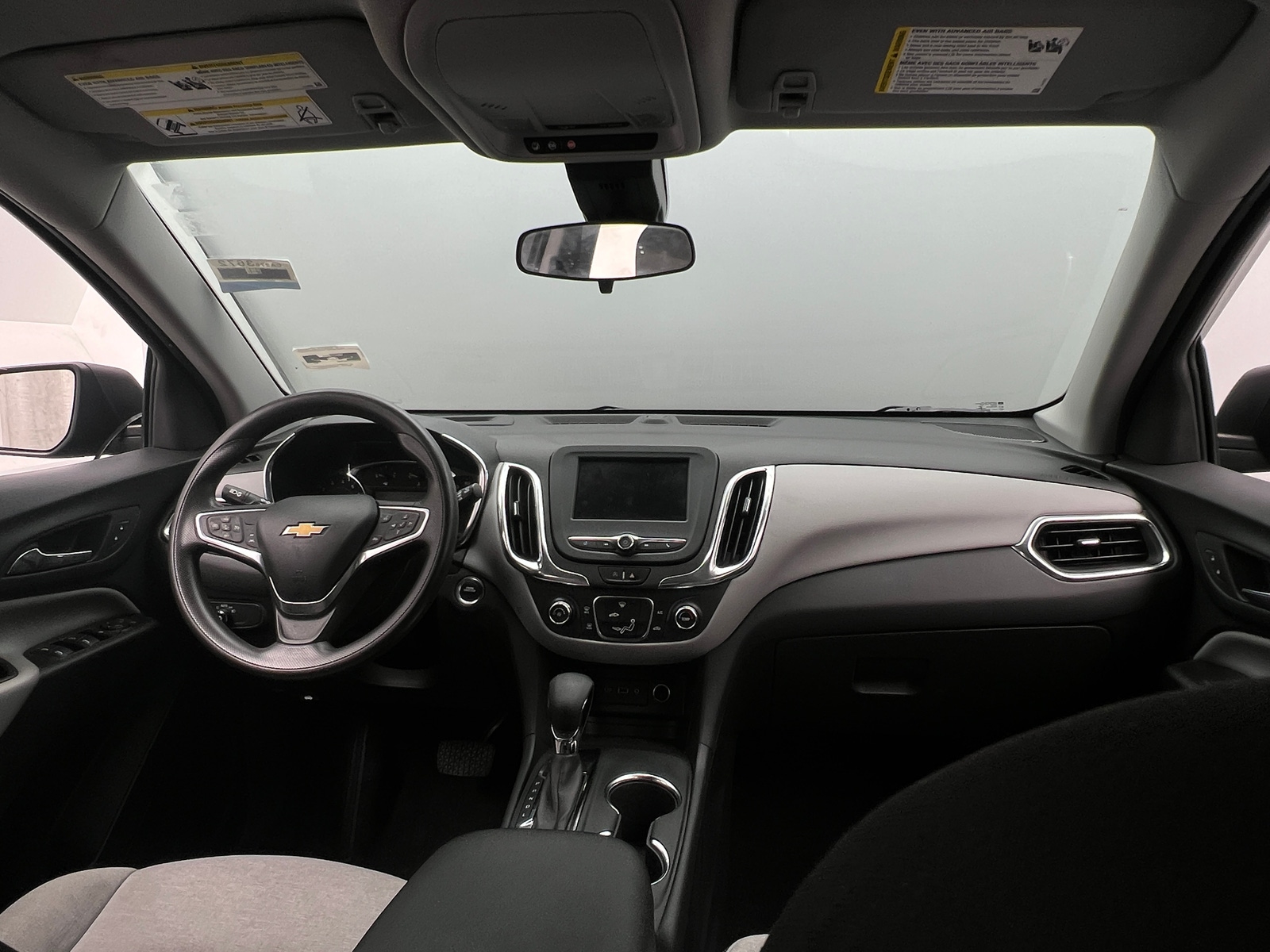 Thumbnail: 2022 Chevrolet Equinox - 3