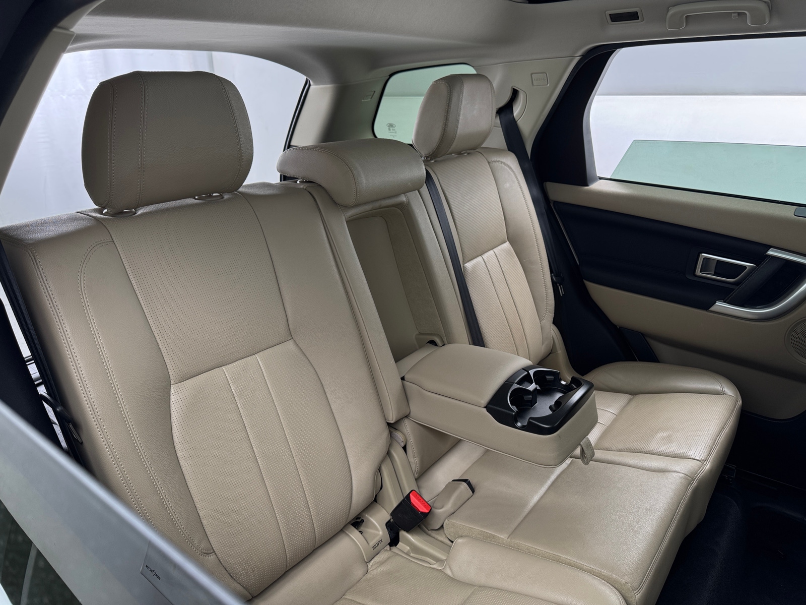 Thumbnail: 2019 Land Rover Discovery Sport - 5