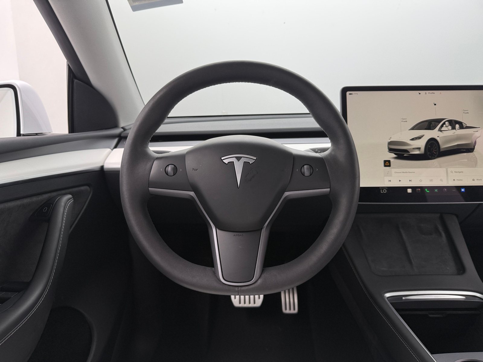 Thumbnail: 2023 Tesla Model Y - 3