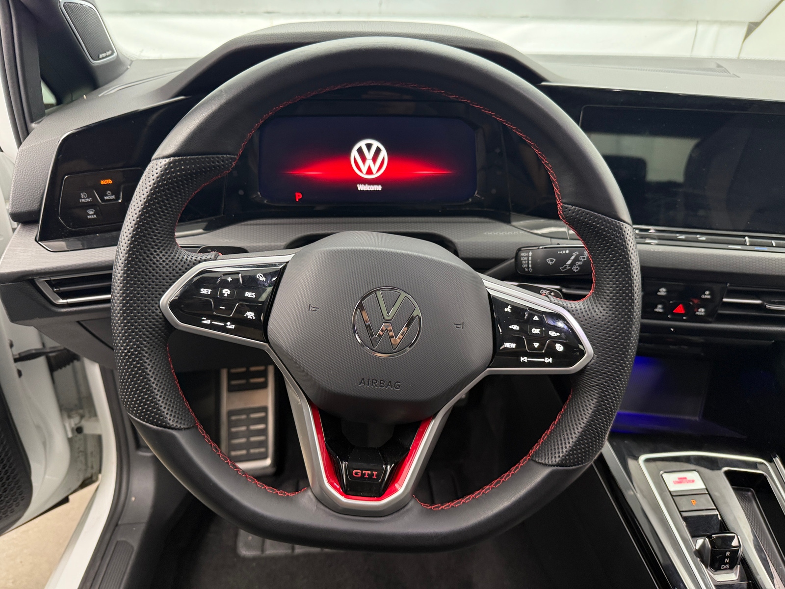 Thumbnail: 2024 Volkswagen Golf - 4
