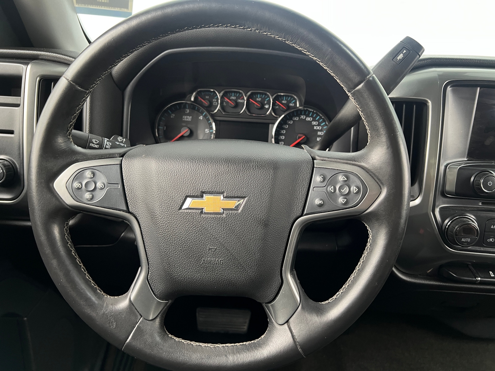 Thumbnail: 2015 Chevrolet Silverado 1500 - 5