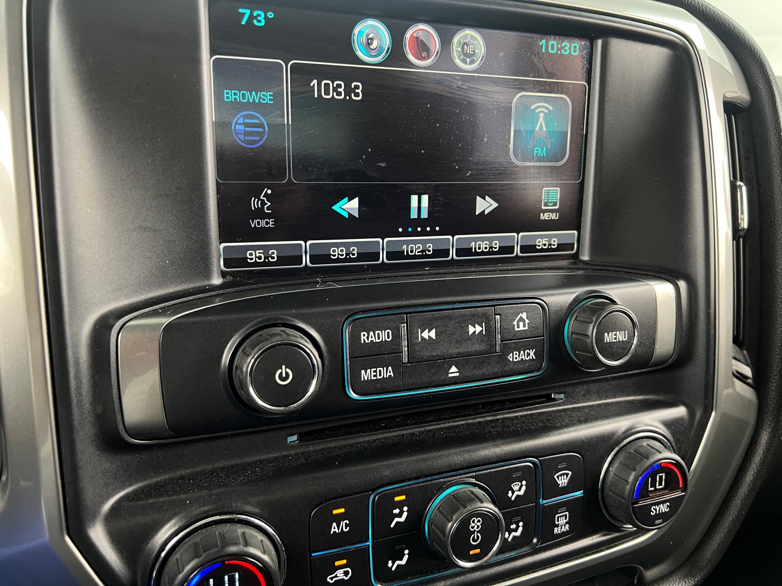 Thumbnail: 2015 Chevrolet Silverado 1500 - 4
