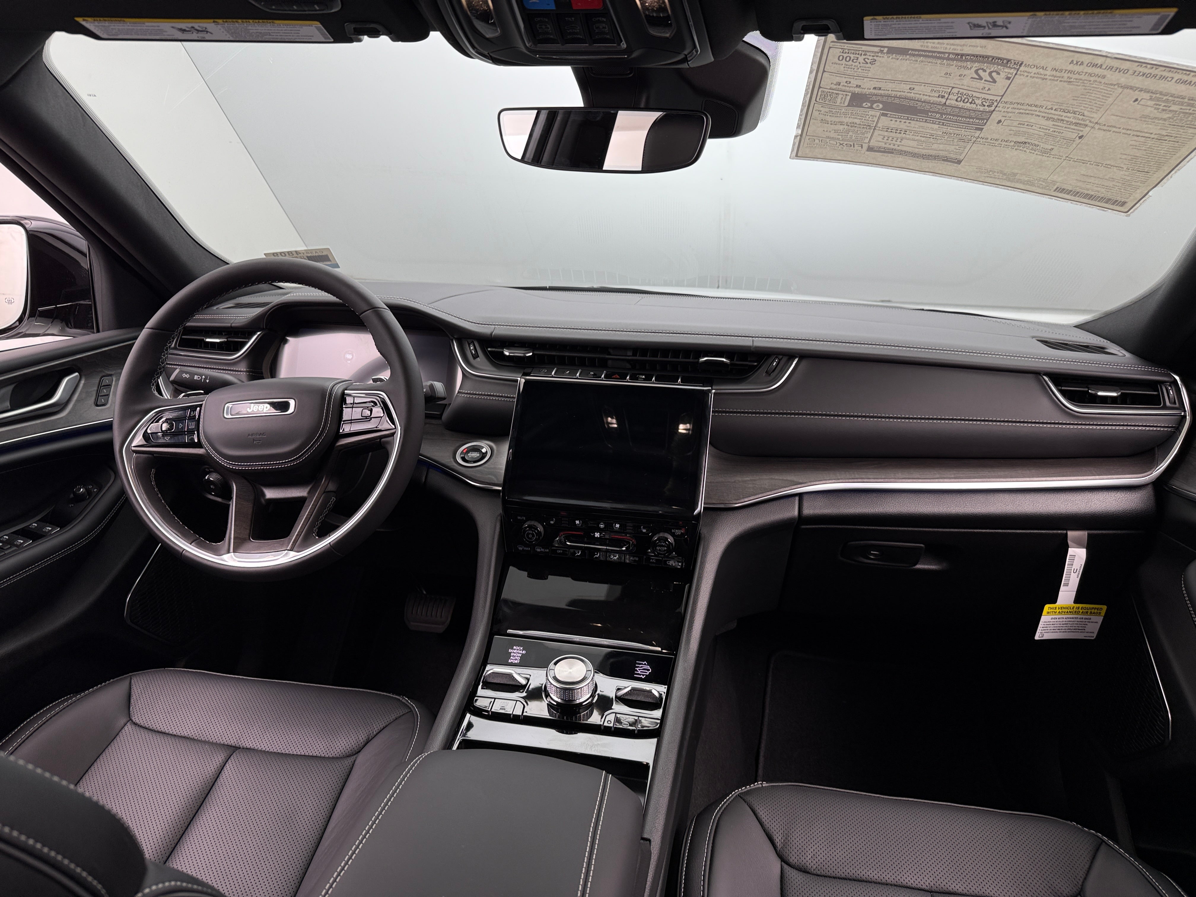 2025 Jeep Grand Cherokee Overland - Photo 5