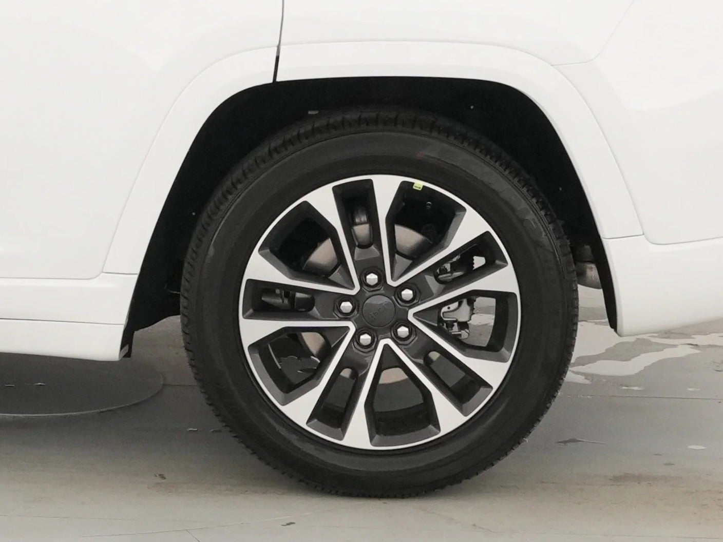 2025 Jeep Grand Cherokee Overland - Photo 21