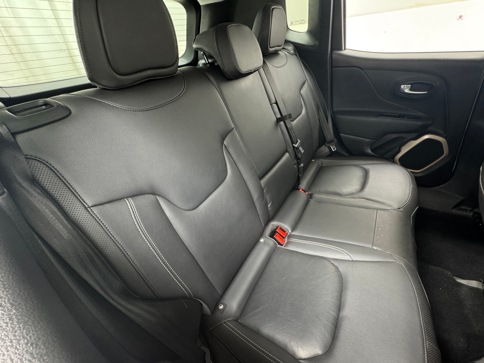 Thumbnail: 2017 Jeep Renegade - 5