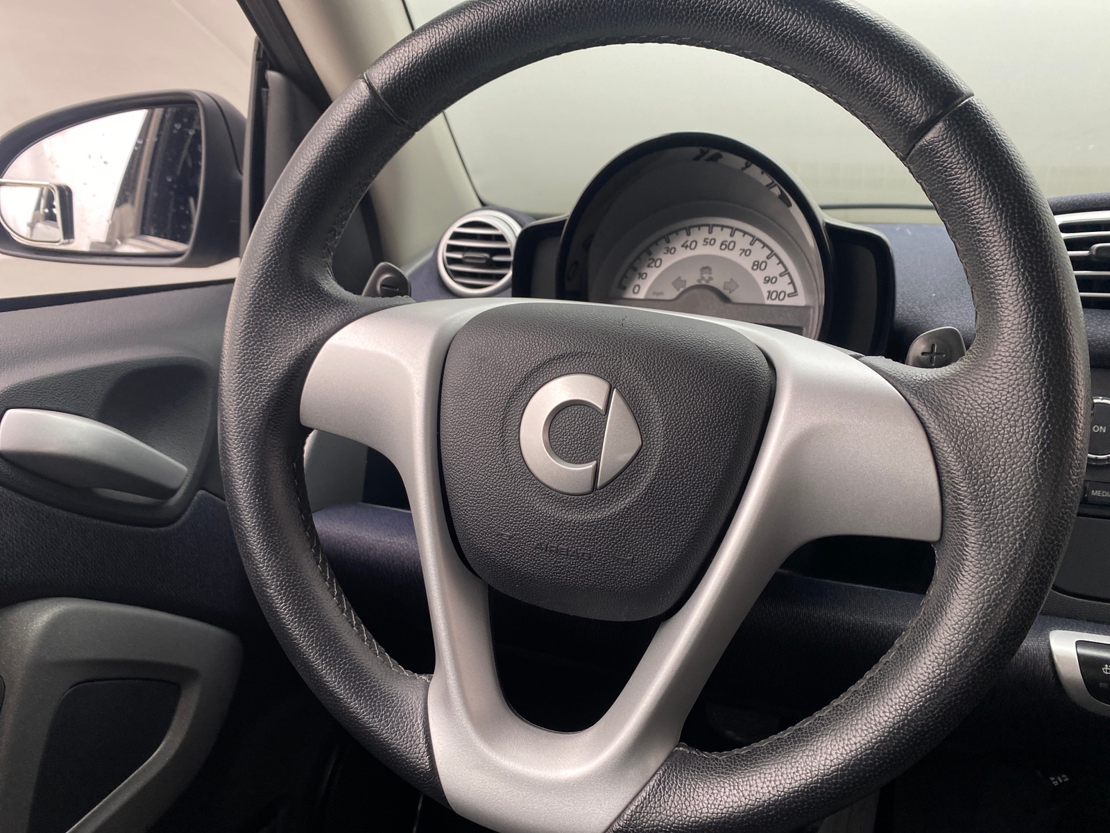 Thumbnail: 2014 smart fortwo - 5