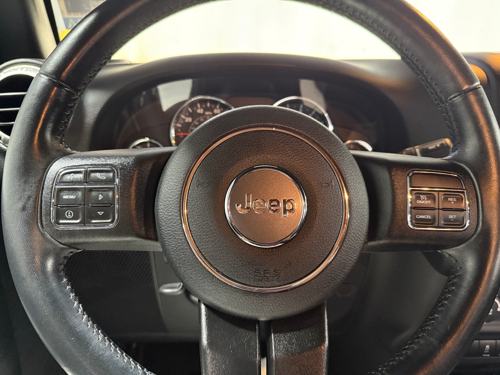 Thumbnail: 2017 Jeep Wrangler - 5