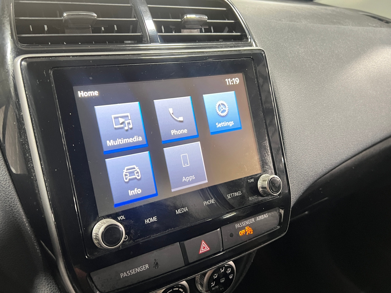 Thumbnail: 2022 Mitsubishi Outlander Sport - 4