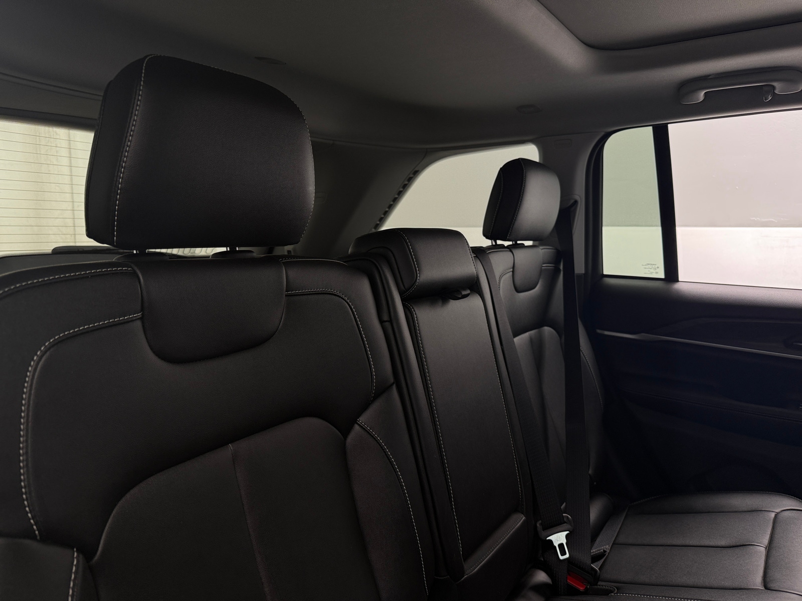 Thumbnail: 2023 Jeep Grand Cherokee - 5