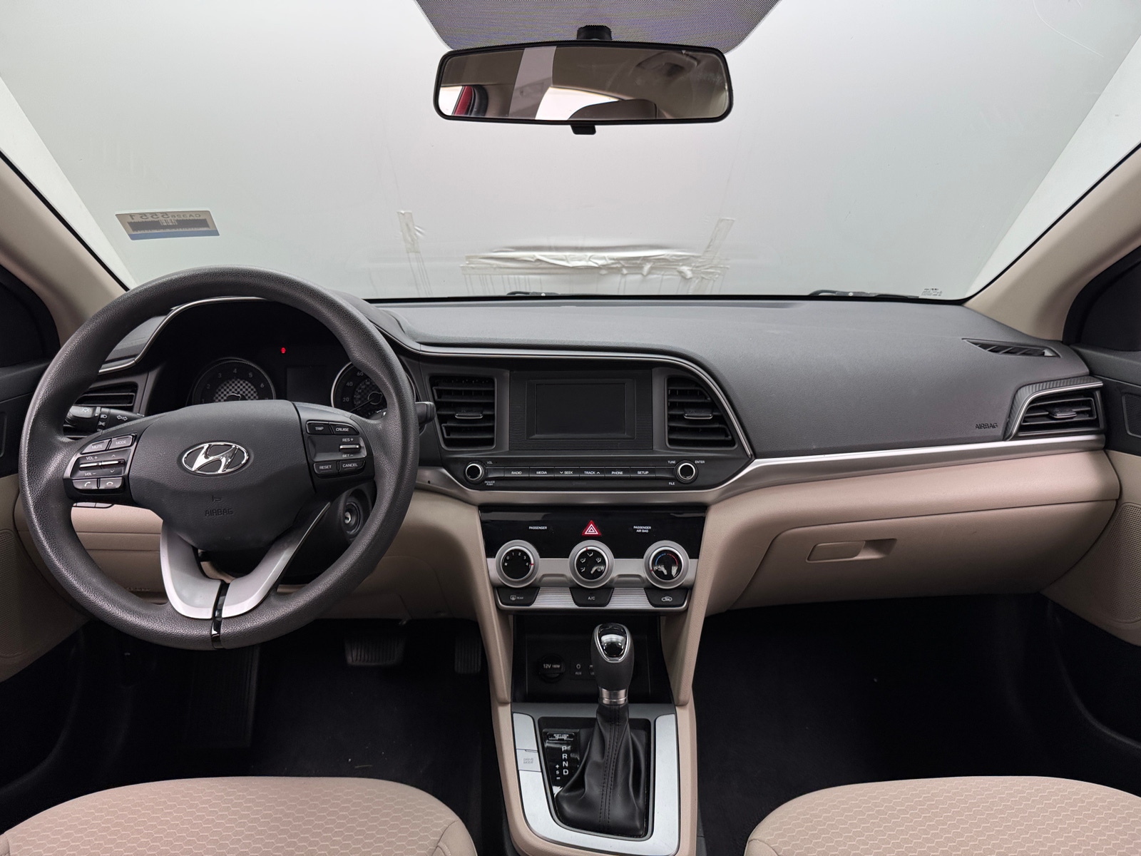 Thumbnail: 2019 Hyundai Elantra - 3