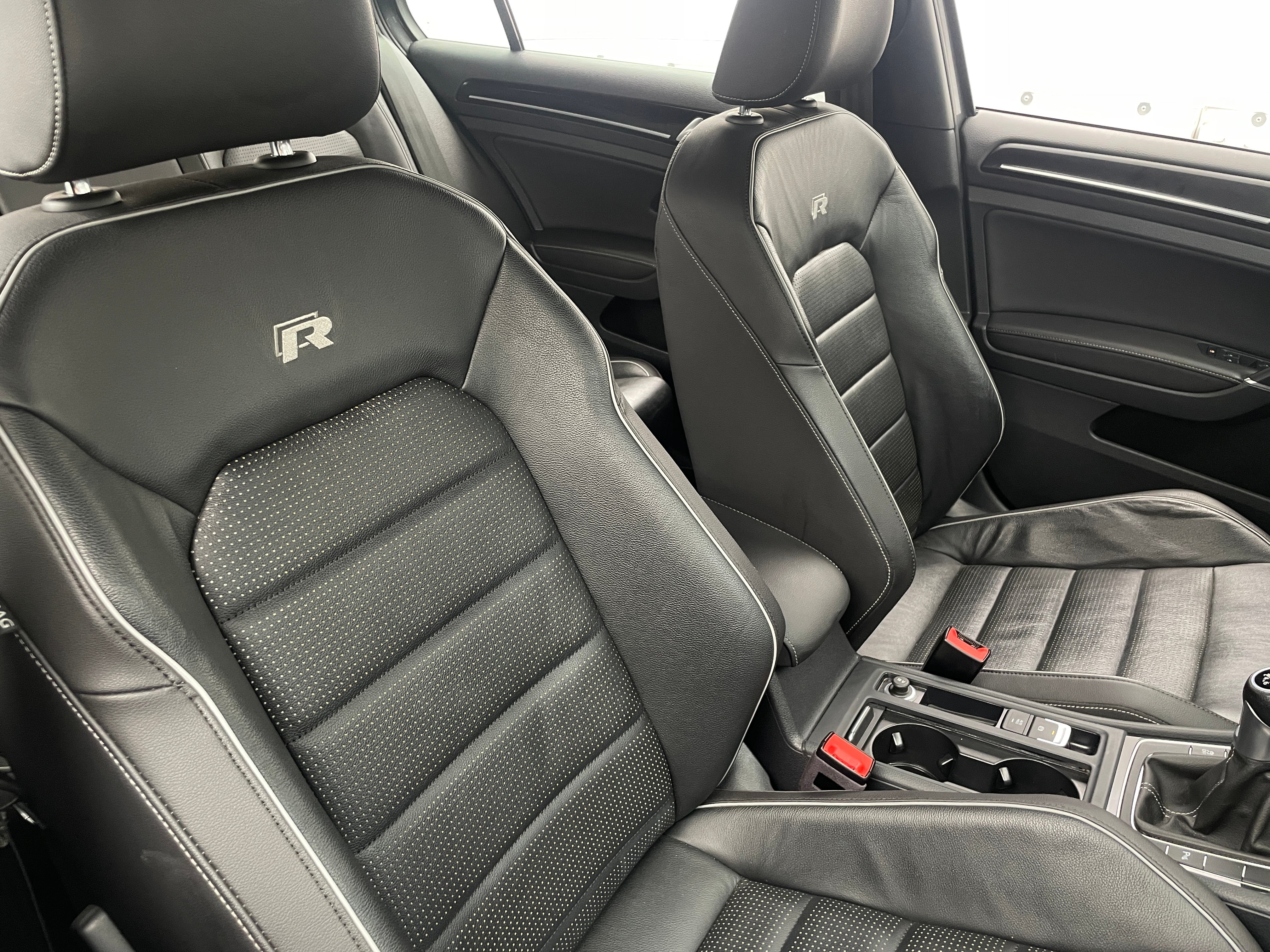 2019 Volkswagen Golf R