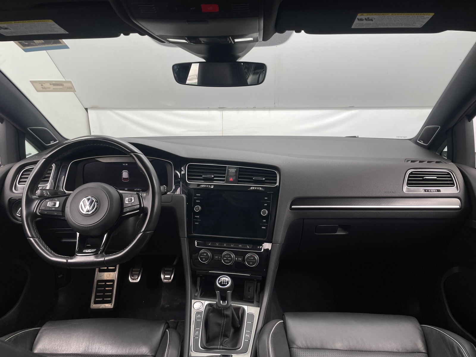 Thumbnail: 2019 Volkswagen Golf - 2