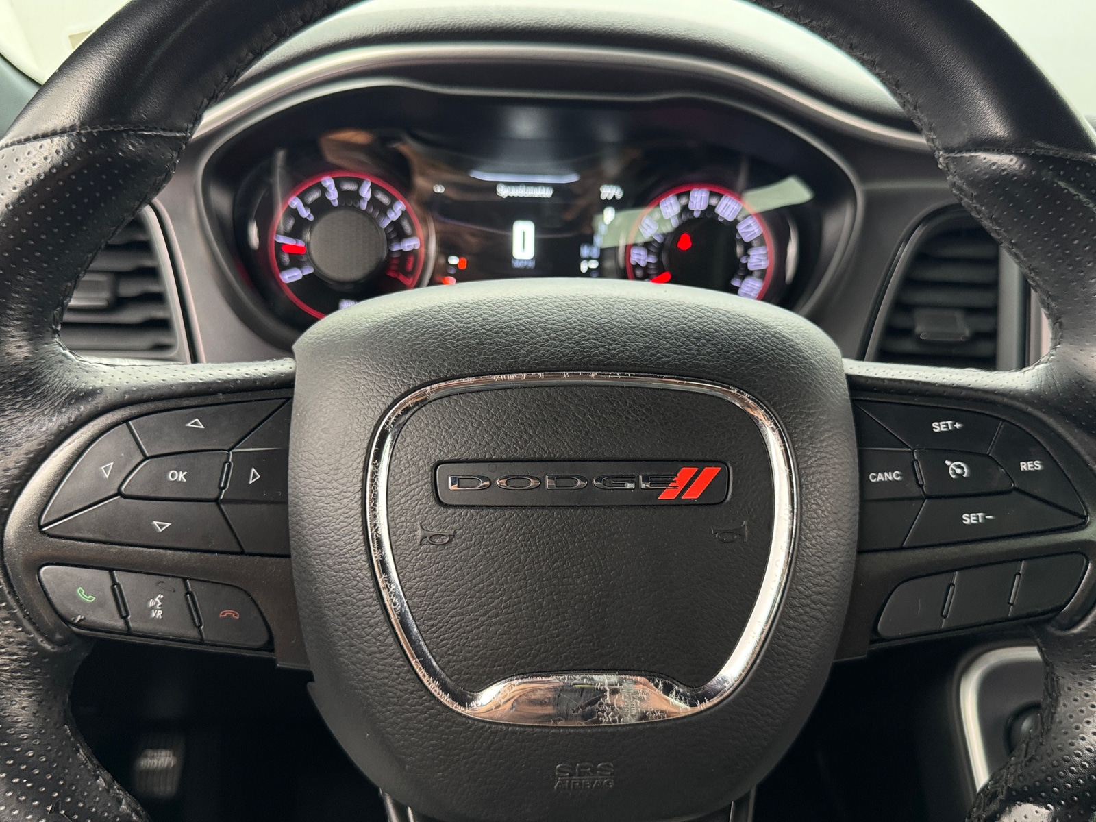 Thumbnail: 2019 Dodge Challenger - 4