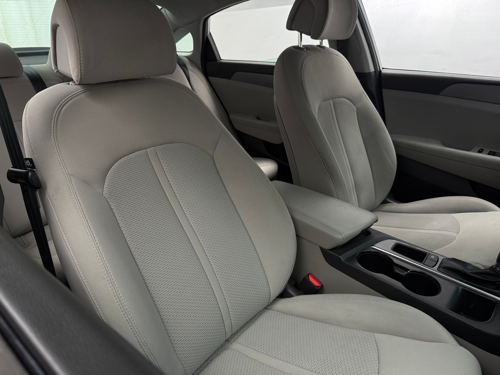 Thumbnail: 2016 Hyundai Sonata - 2