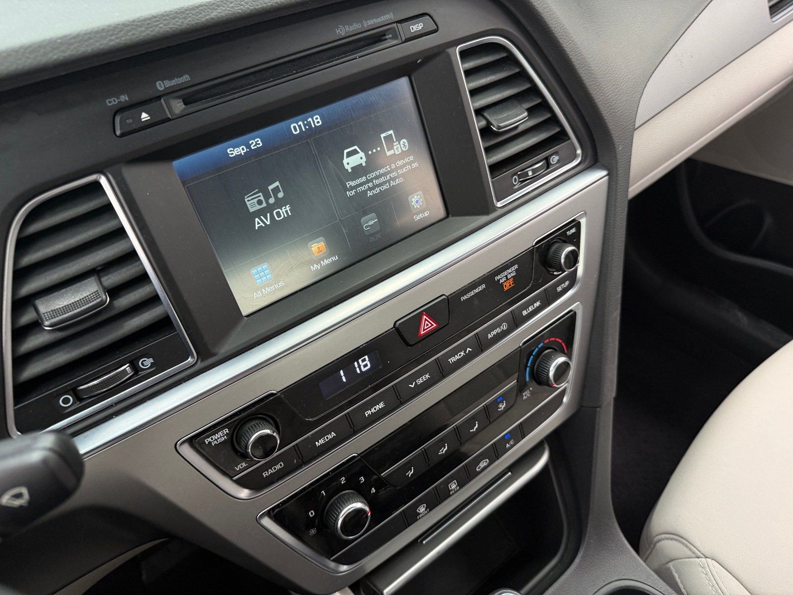 Thumbnail: 2016 Hyundai Sonata - 4