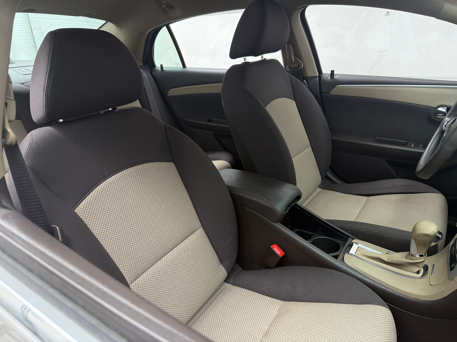 Thumbnail: 2012 Chevrolet Malibu - 2