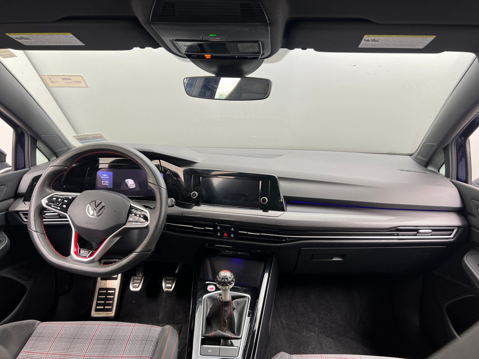 Thumbnail: 2024 Volkswagen Golf - 3