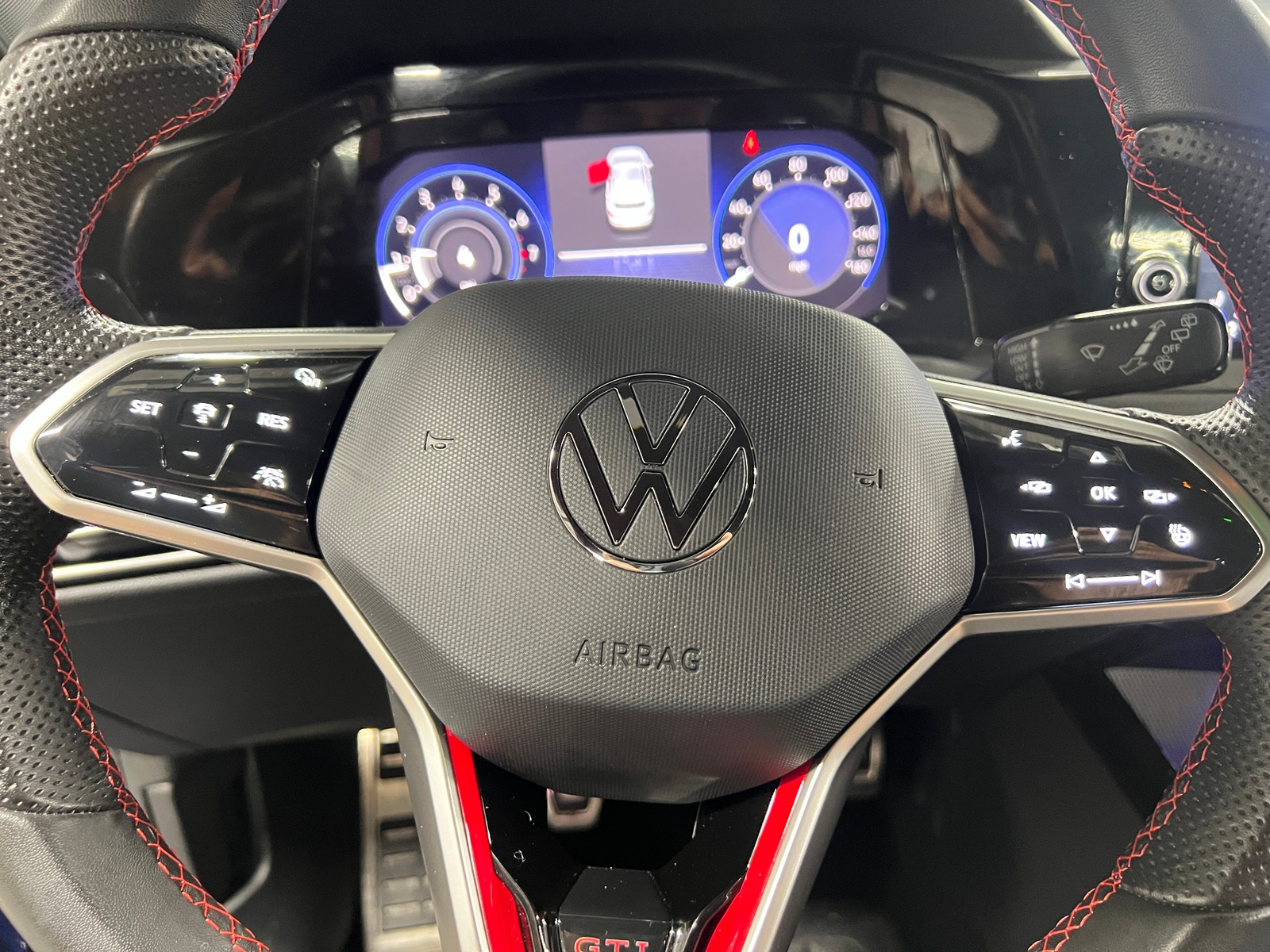 Thumbnail: 2024 Volkswagen Golf - 5