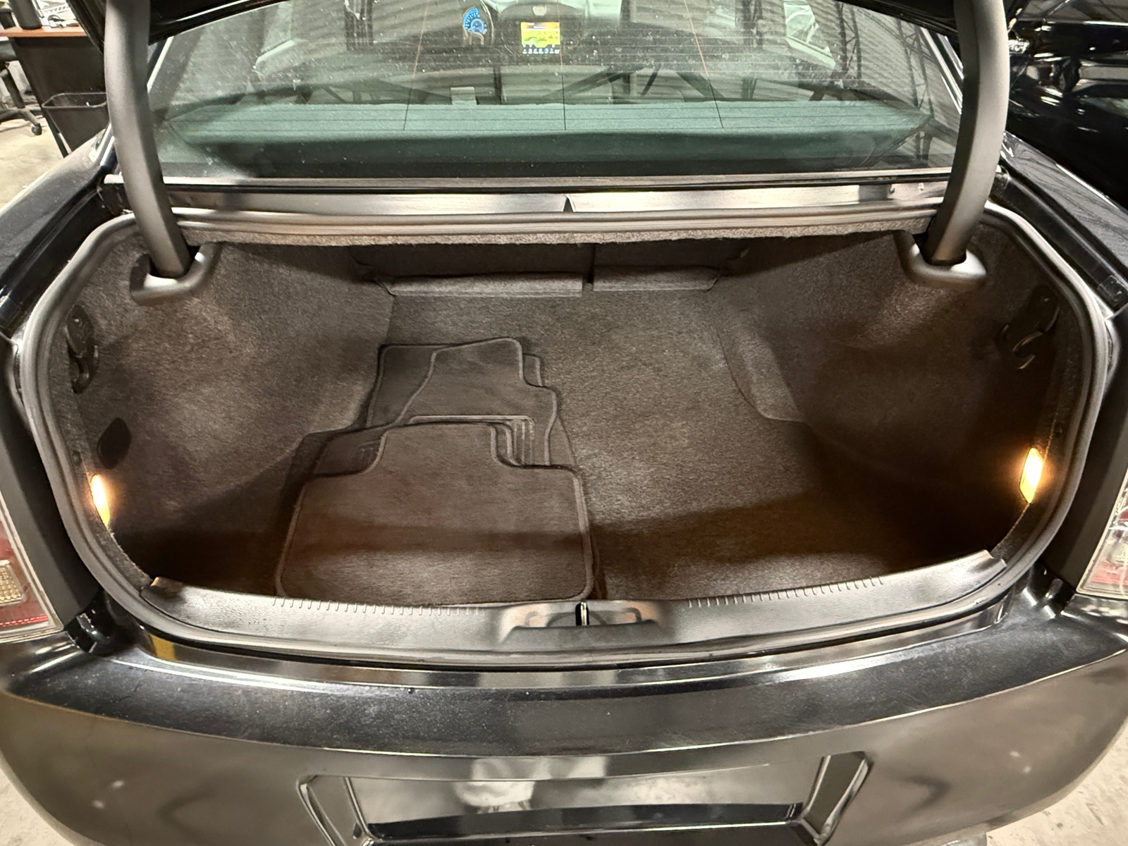 Thumbnail: 2014 Chrysler 300 - 7
