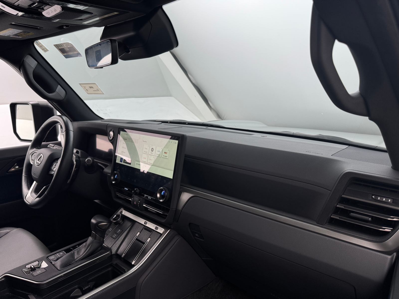 Thumbnail: 2024 Lexus GX - 2