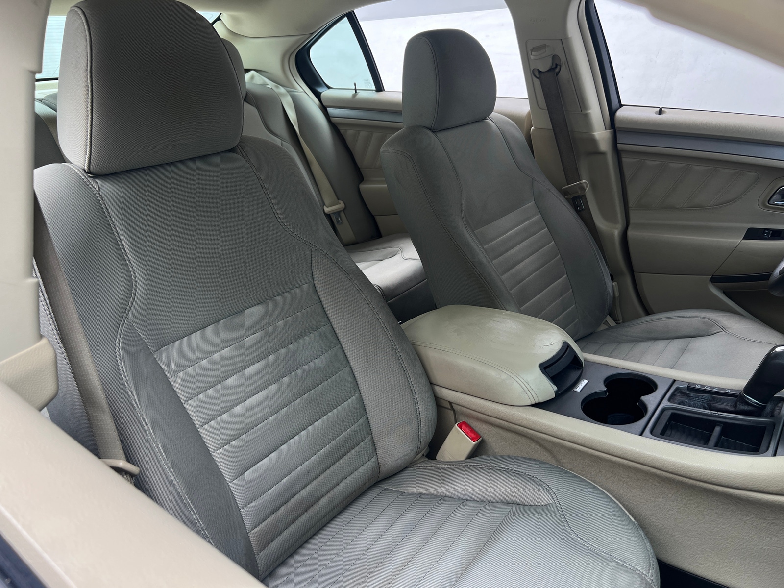 Thumbnail: 2015 Ford Taurus - 2