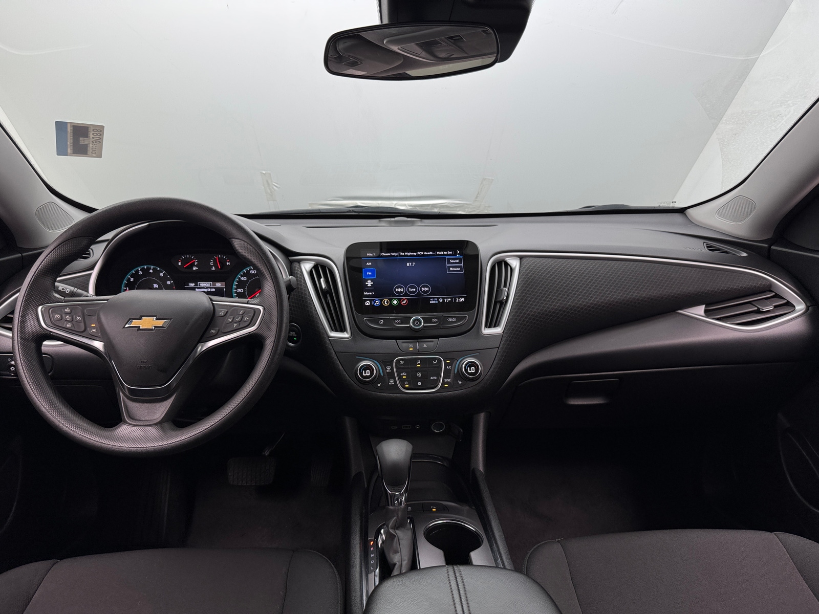 Thumbnail: 2024 Chevrolet Malibu - 3