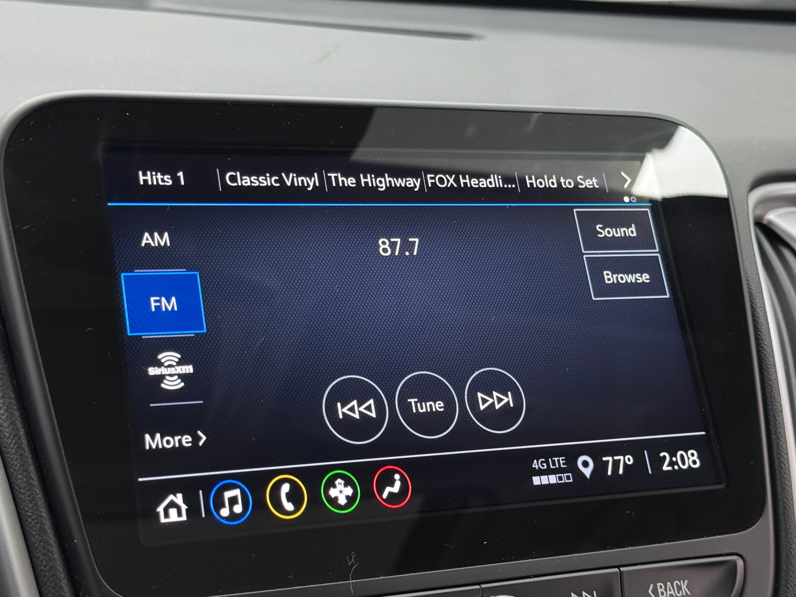 Thumbnail: 2024 Chevrolet Malibu - 4