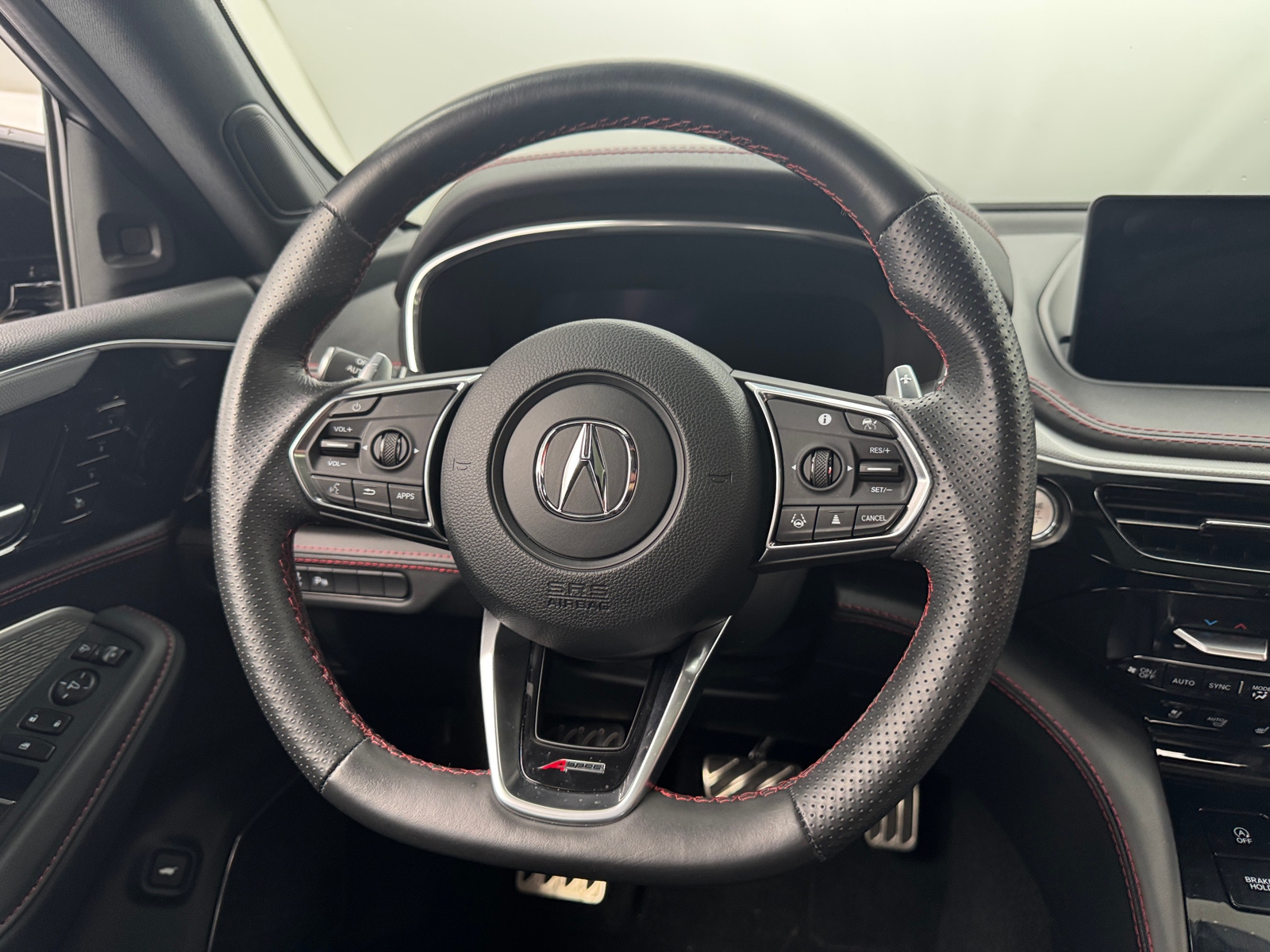 Thumbnail: 2024 Acura MDX - 4