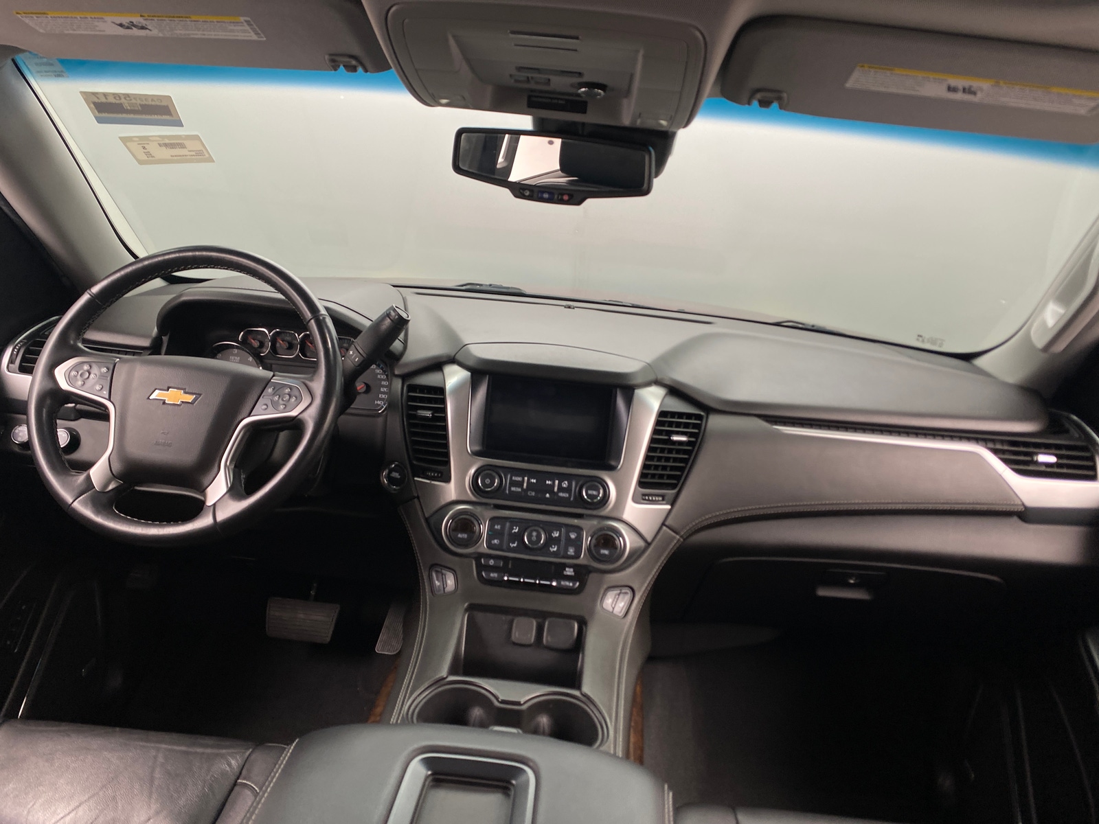 Thumbnail: 2019 Chevrolet Tahoe - 2