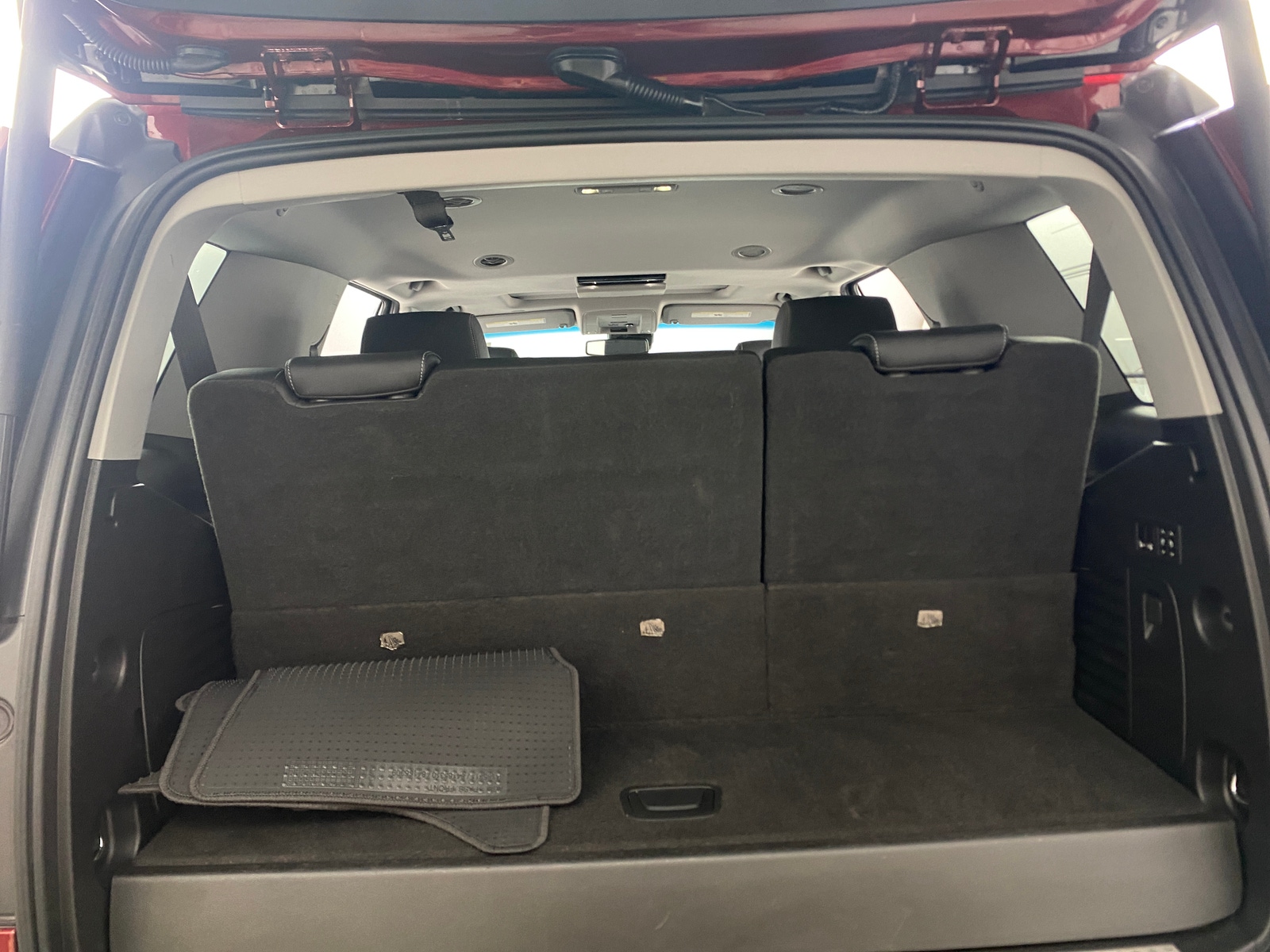 Thumbnail: 2019 Chevrolet Tahoe - 6