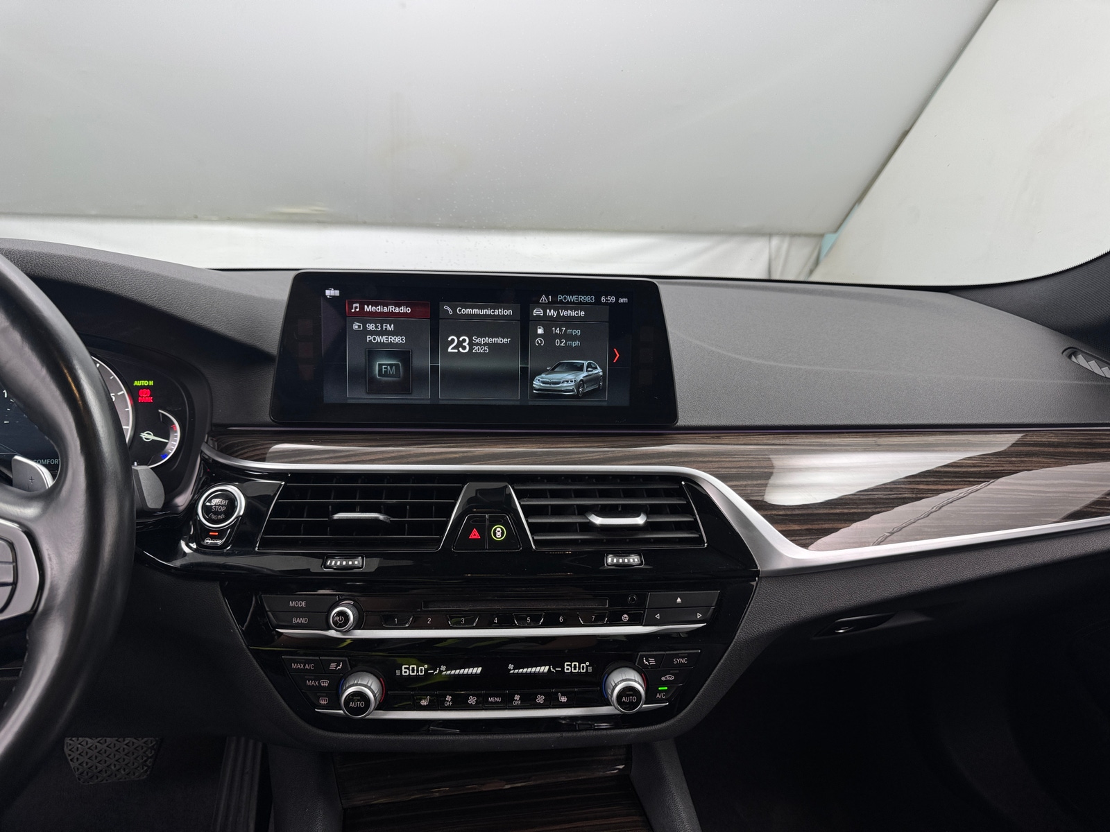 Thumbnail: 2017 BMW 5 Series - 3