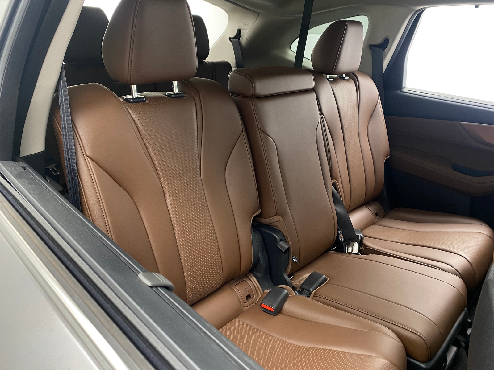 Thumbnail: 2022 Acura MDX - 5