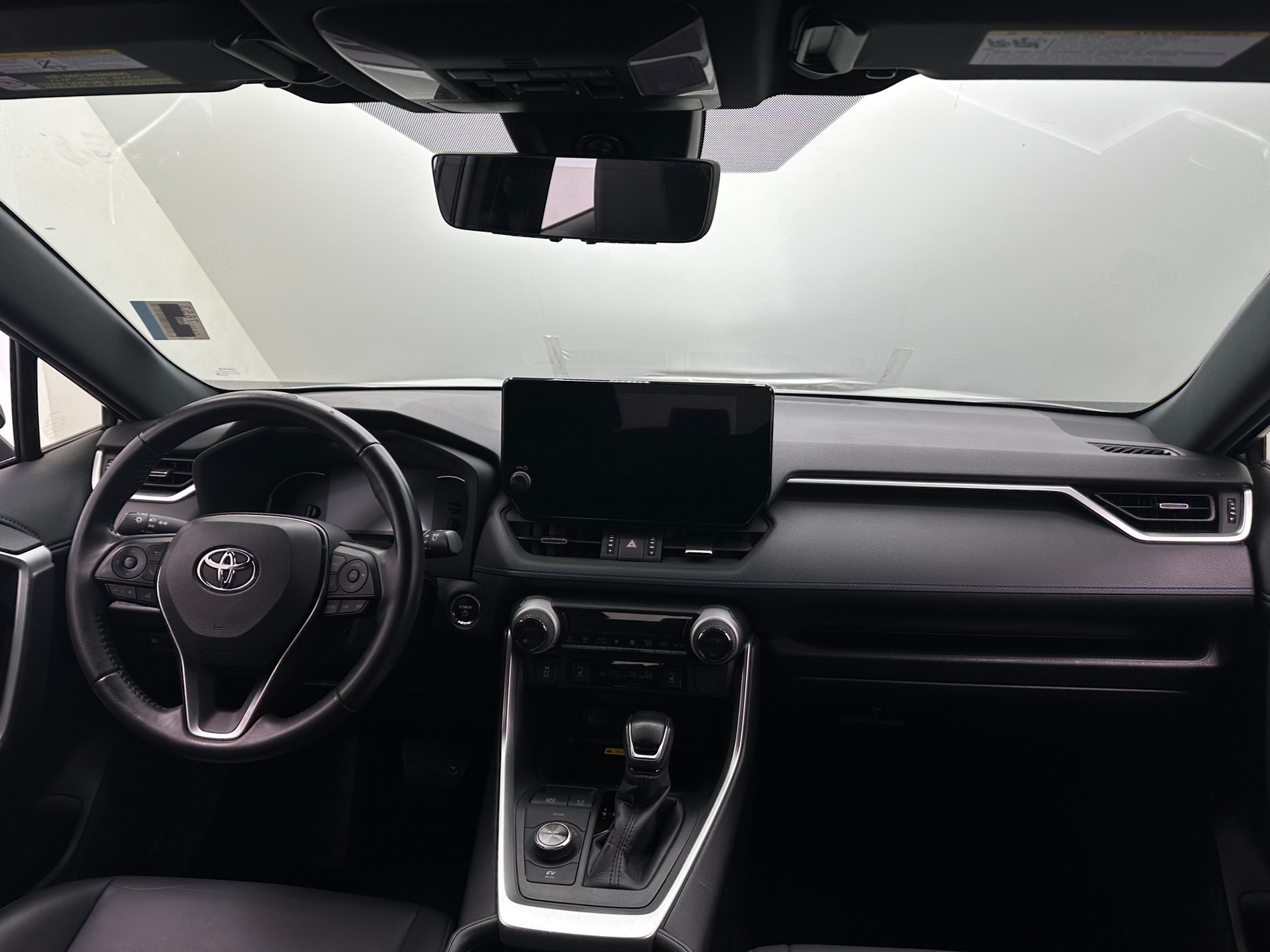 Thumbnail: 2023 Toyota RAV4 - 3