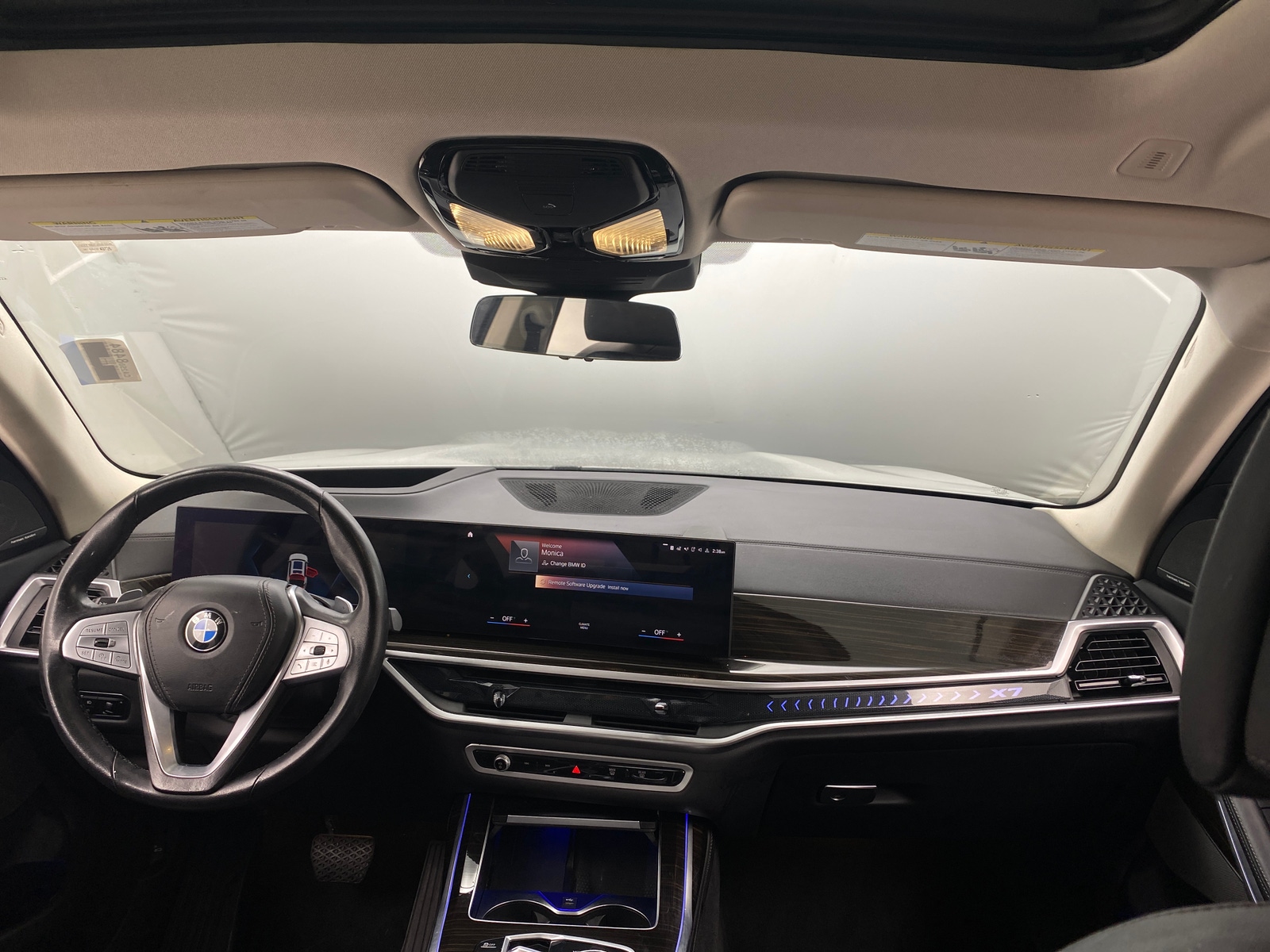 Thumbnail: 2023 BMW X7 - 2