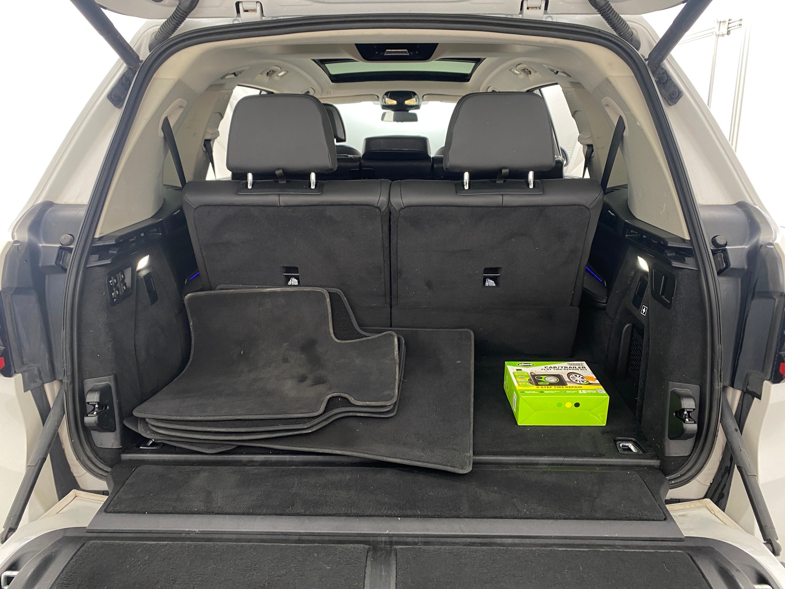 Thumbnail: 2023 BMW X7 - 6