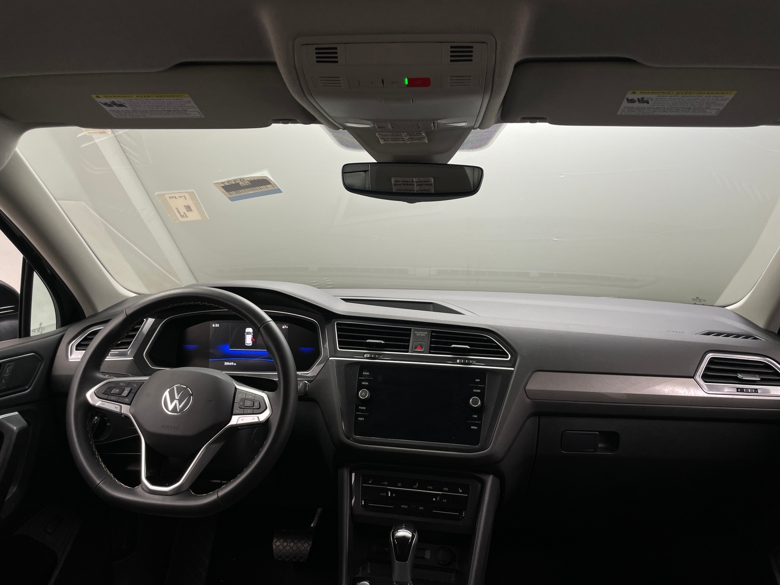 Thumbnail: 2024 Volkswagen Tiguan - 2