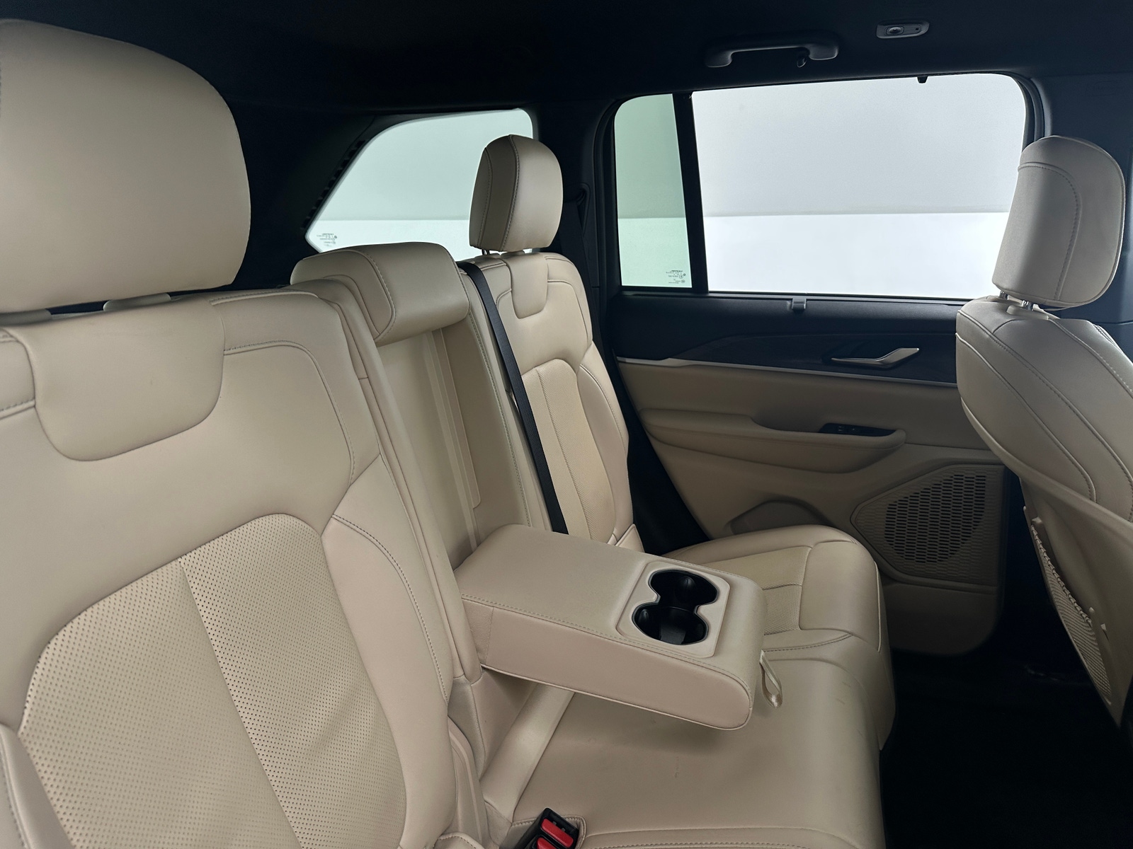 Thumbnail: 2023 Jeep Grand Cherokee - 5
